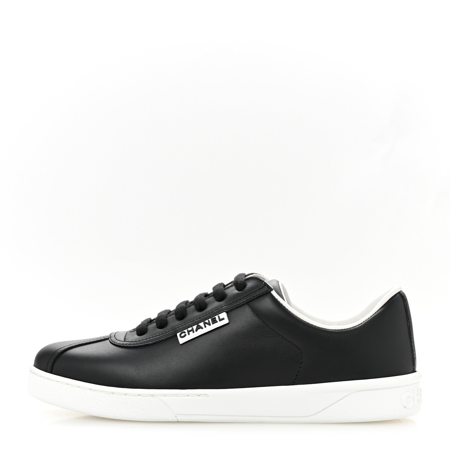 CHANEL スニーカー　37 Chanel Calfskin CC Womens Sneakers 37 Black 1697302 – FASHIONPHILE