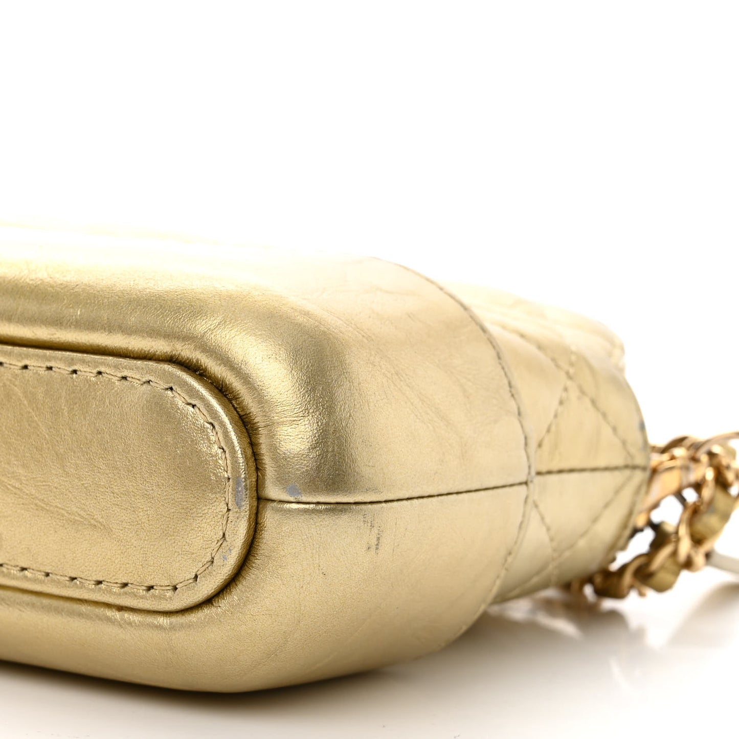 Metallic Aged Calfskin Quilted Small Gabrielle Clutch With Chain Gold