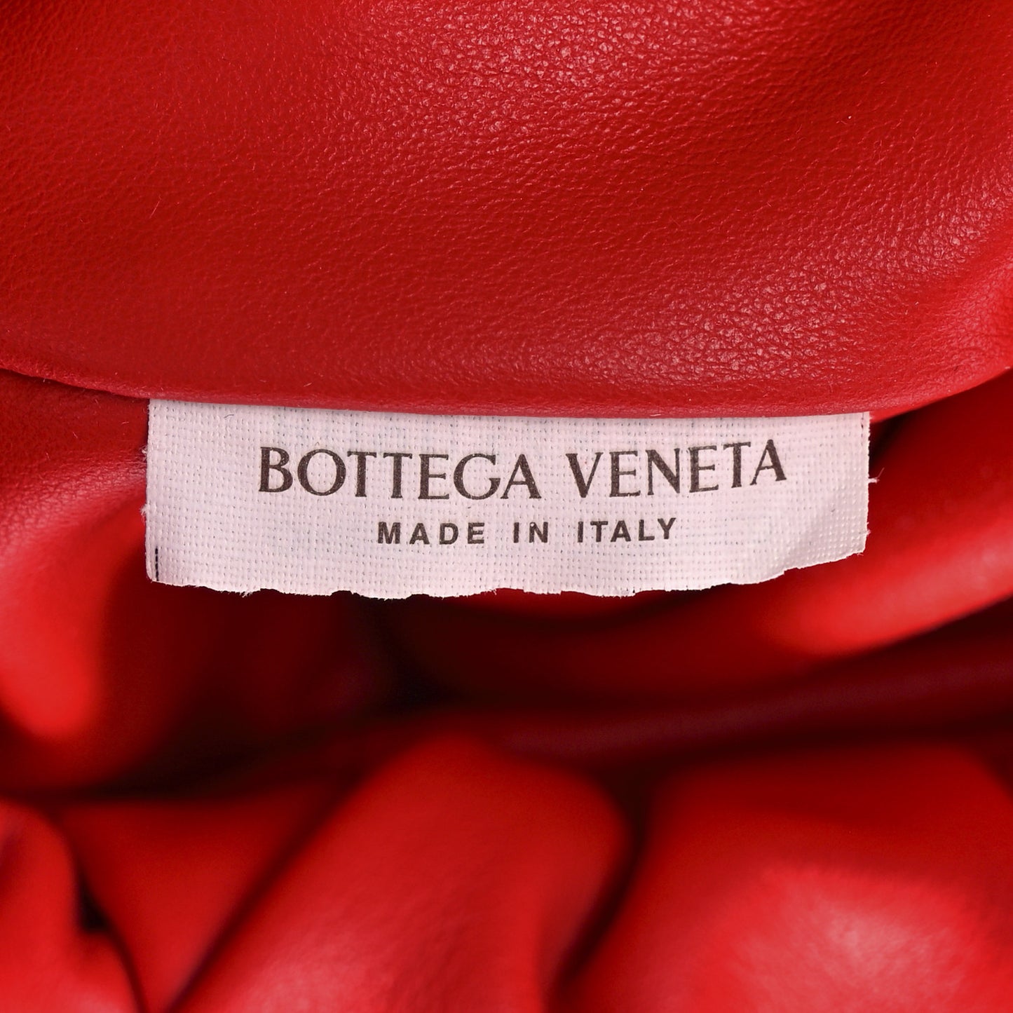 Smooth Butter Calfskin Small The Shoulder Pouch Red