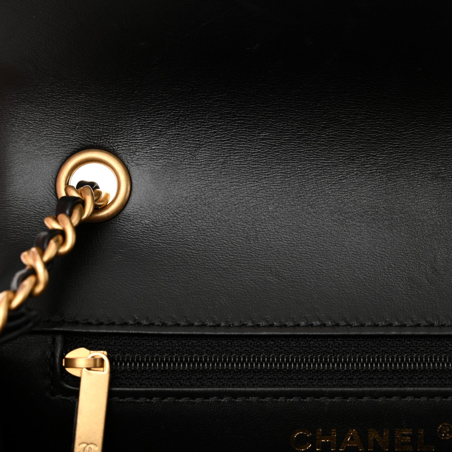 Shiny Lambskin Quilted Mini Maxi CC Flap Black