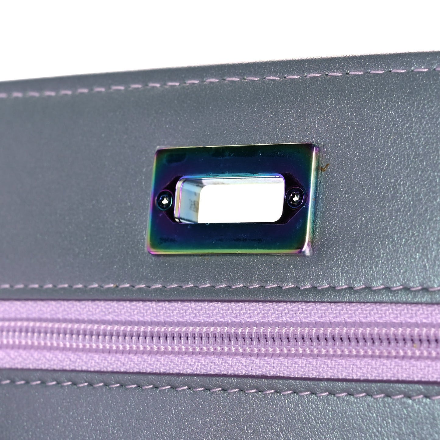 Iridescent Lambskin Quilted Reissue Wallet On Chain WOC Light Purple