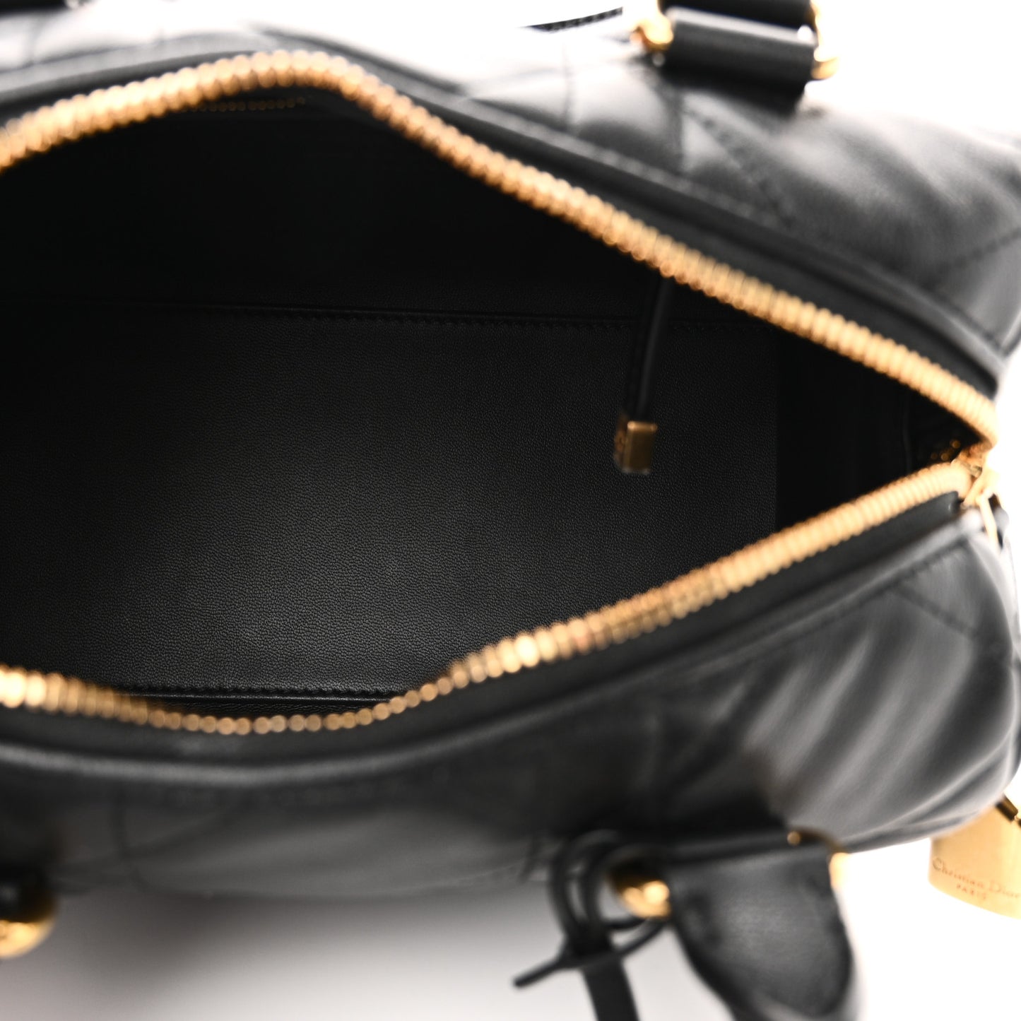 Calfskin Macrocannage Groove 20 Bag Black