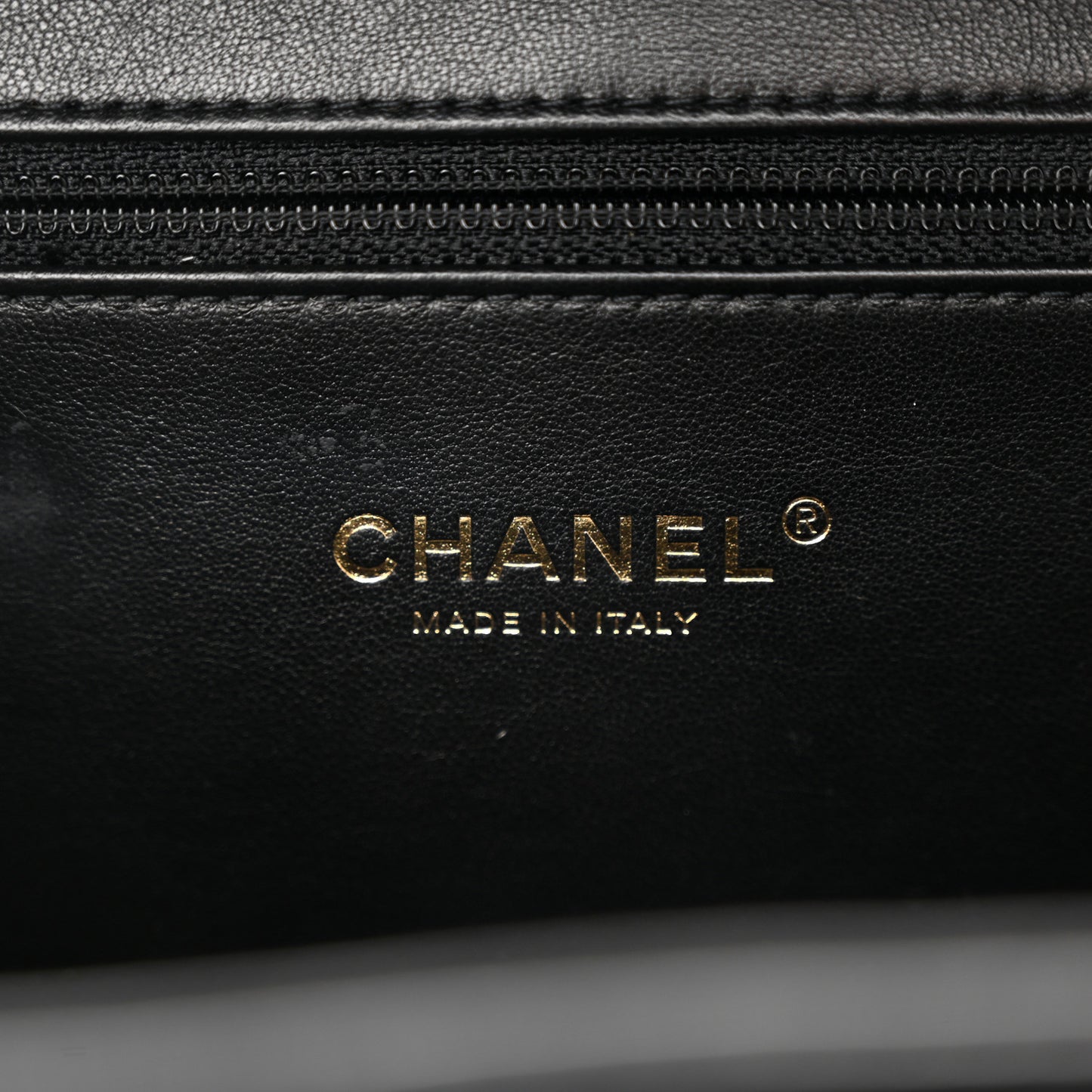 Caviar Quilted Large CC Filigree Vanity Case Black