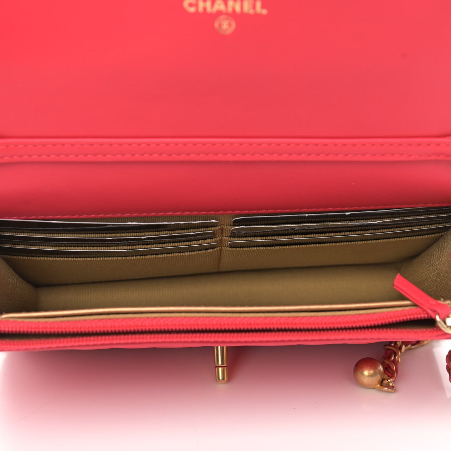 Lambskin Quilted CC Pearl Crush Wallet on Chain WOC Red