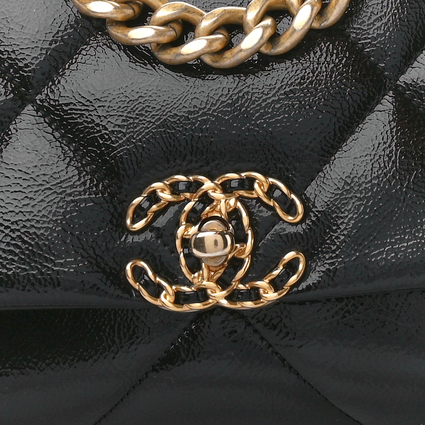 Shiny Crumpled Calfskin Quilted Medium Chanel 19 Flap Black