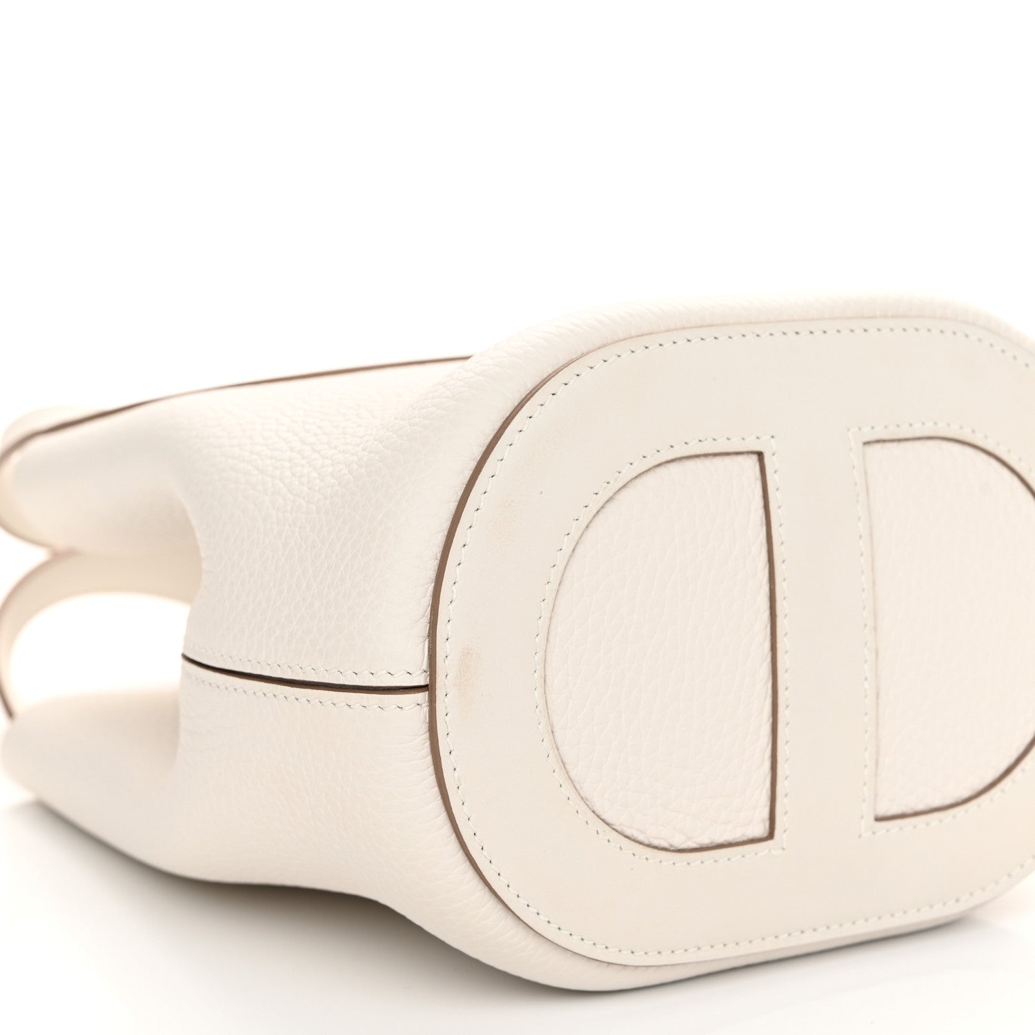 Hermes Taurillon Clemence Swift In-The-Loop 18 Bag Gris Pale 9 of 12