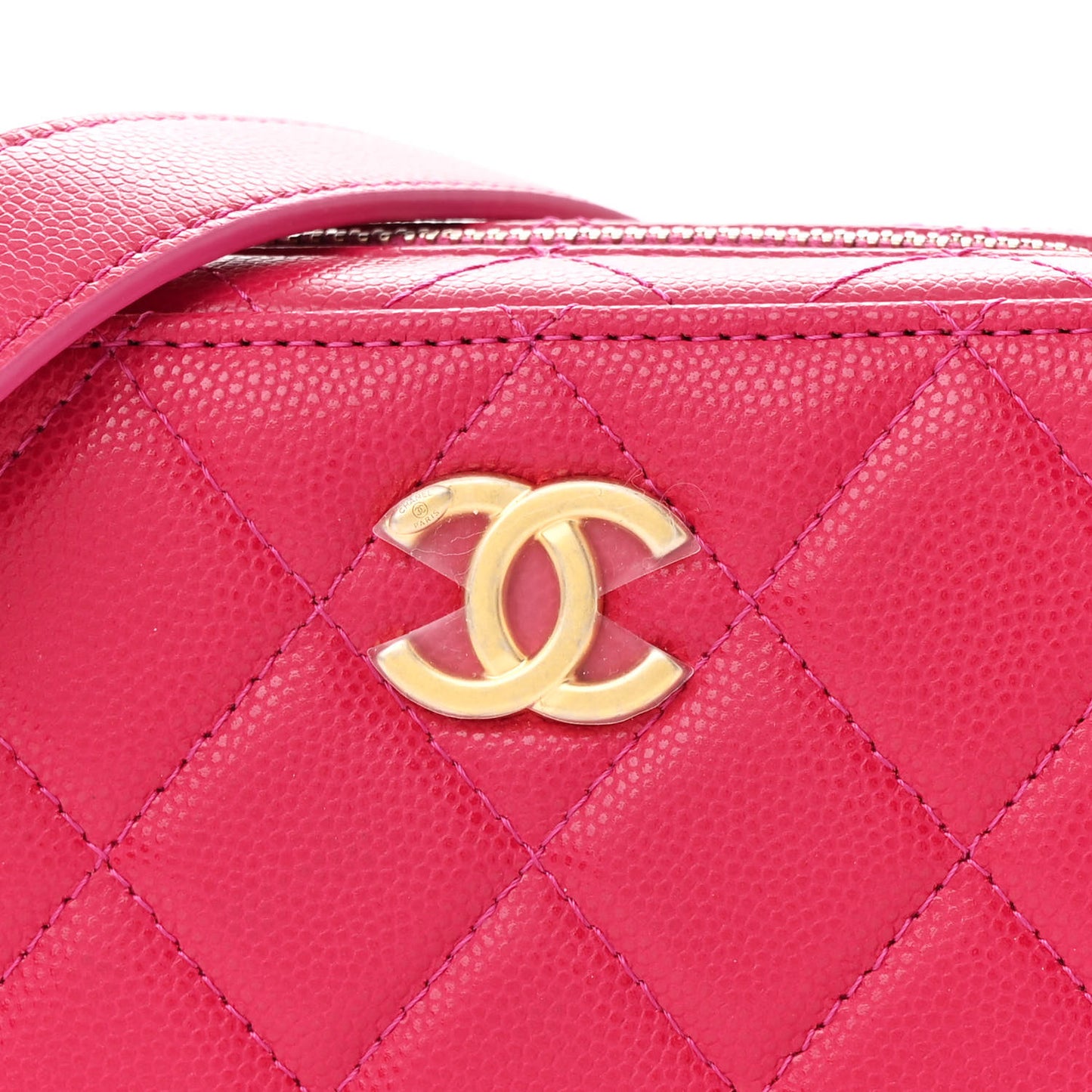 Caviar Quilted Twist Your Buttons Clutch With Chain Fuchsia