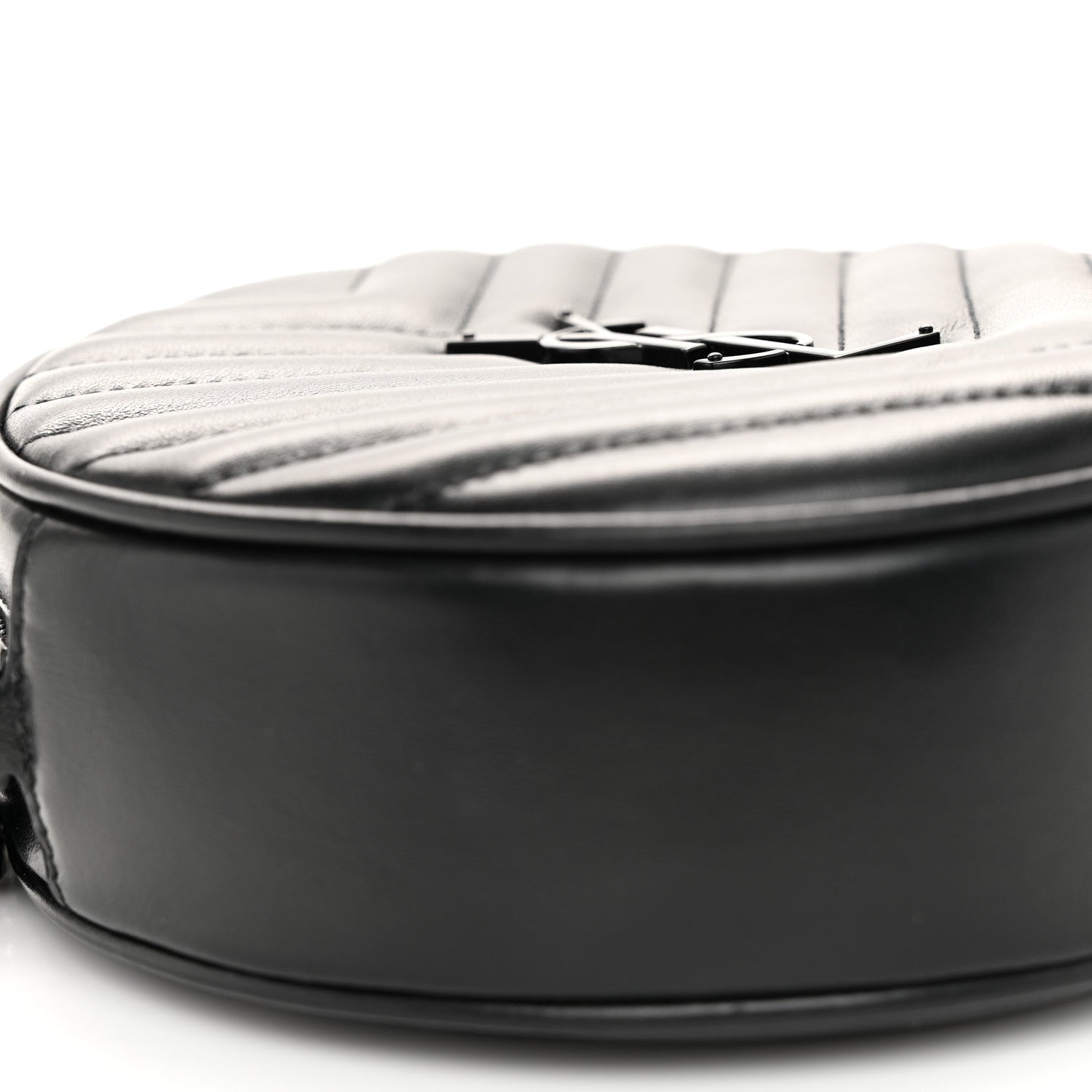 Saint Laurent Calfskin Matelasse Chevron Round Vinyle Camera Bag Black 9 of 10