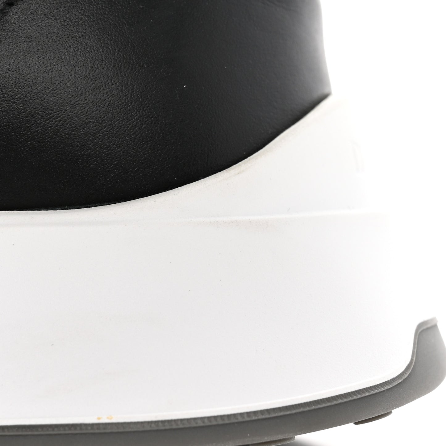 Smooth Calfskin Technical Mesh Oblique Womens B25 Runner Sneakers 39 Black Grey