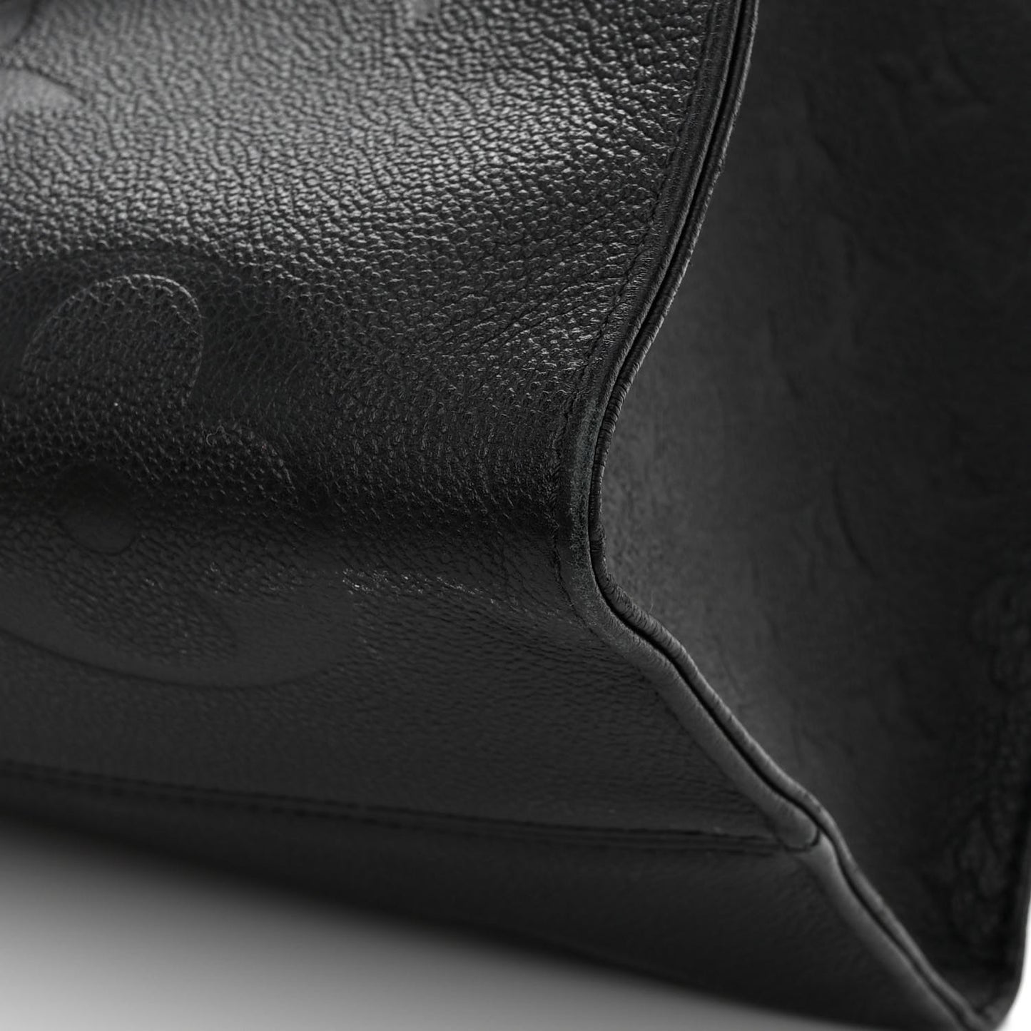 Empreinte Monogram Giant Onthego GM Black