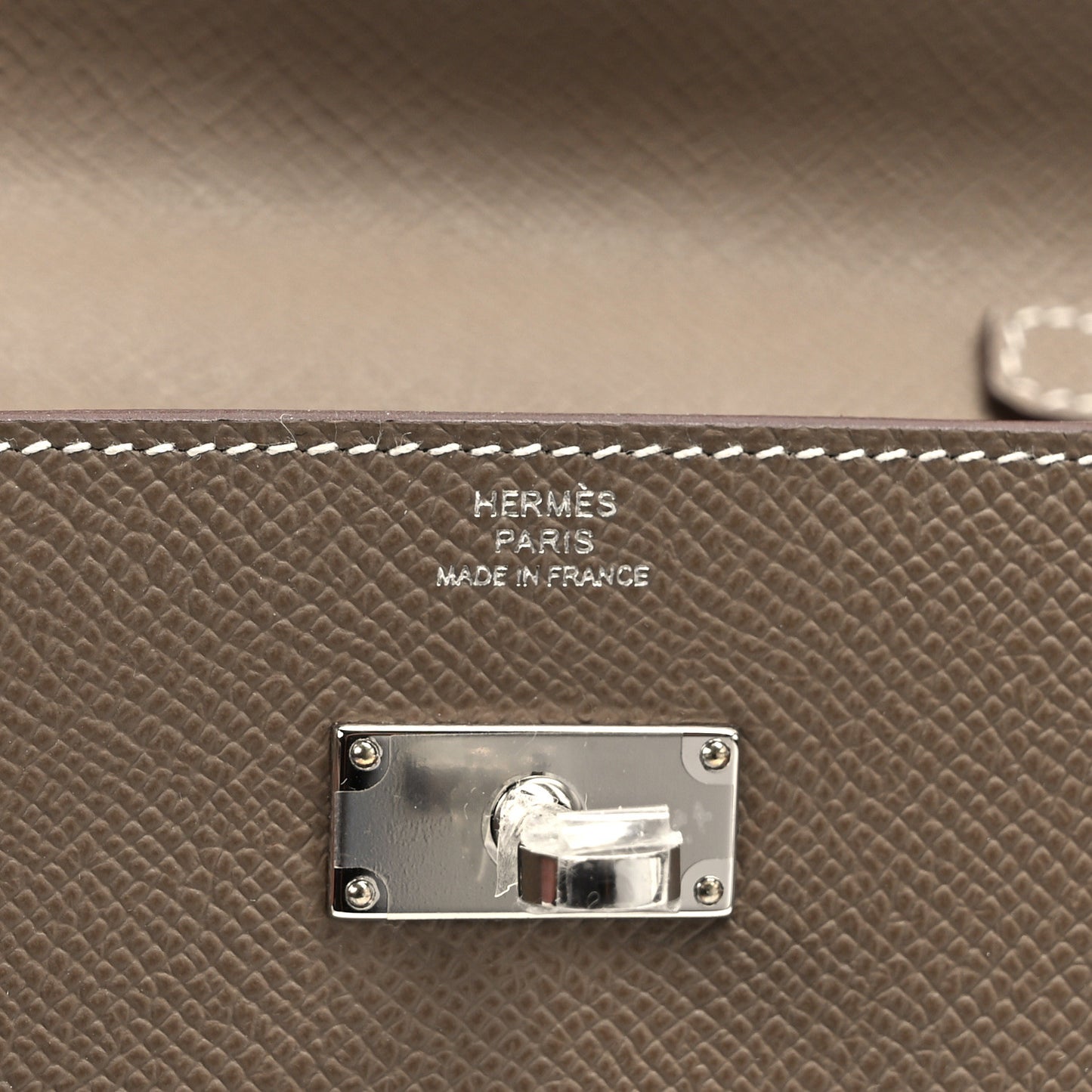 Epsom Kelly Wallet To Go Etoupe