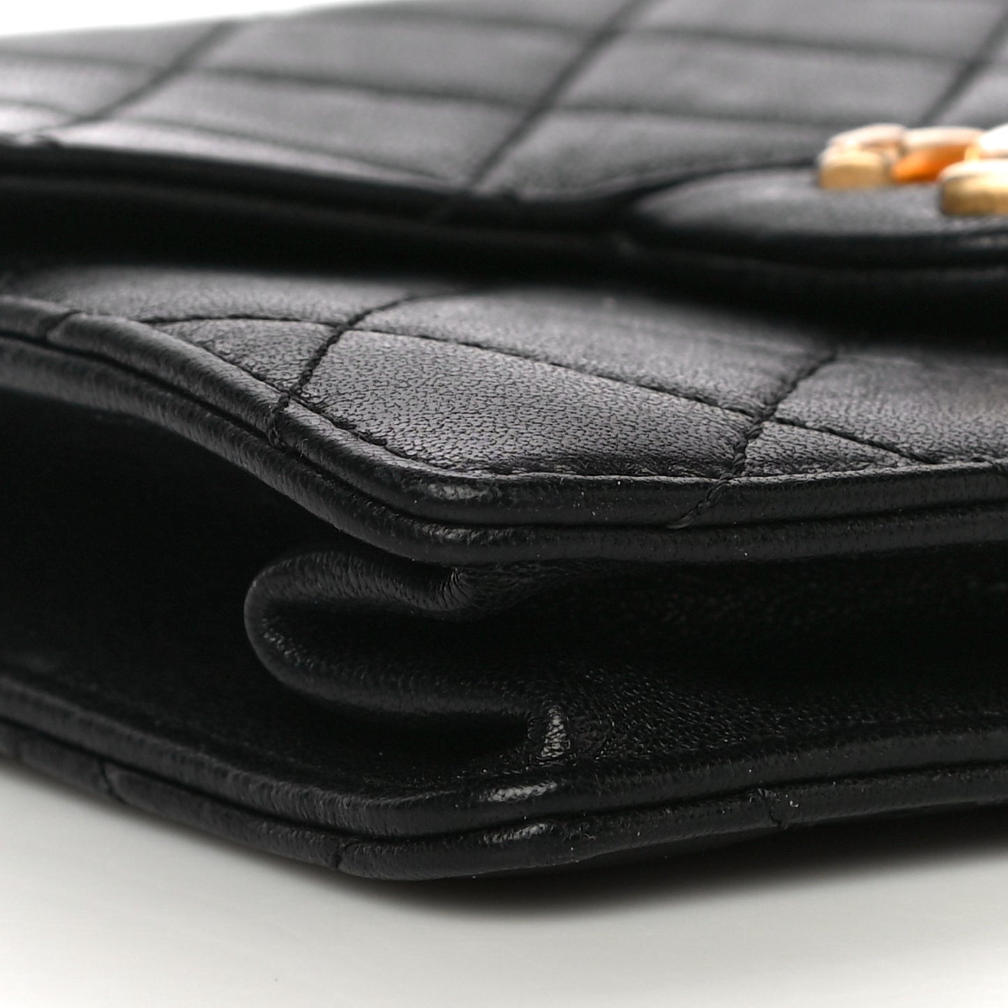 Goatskin Quilted Chic Pearls Flap Black