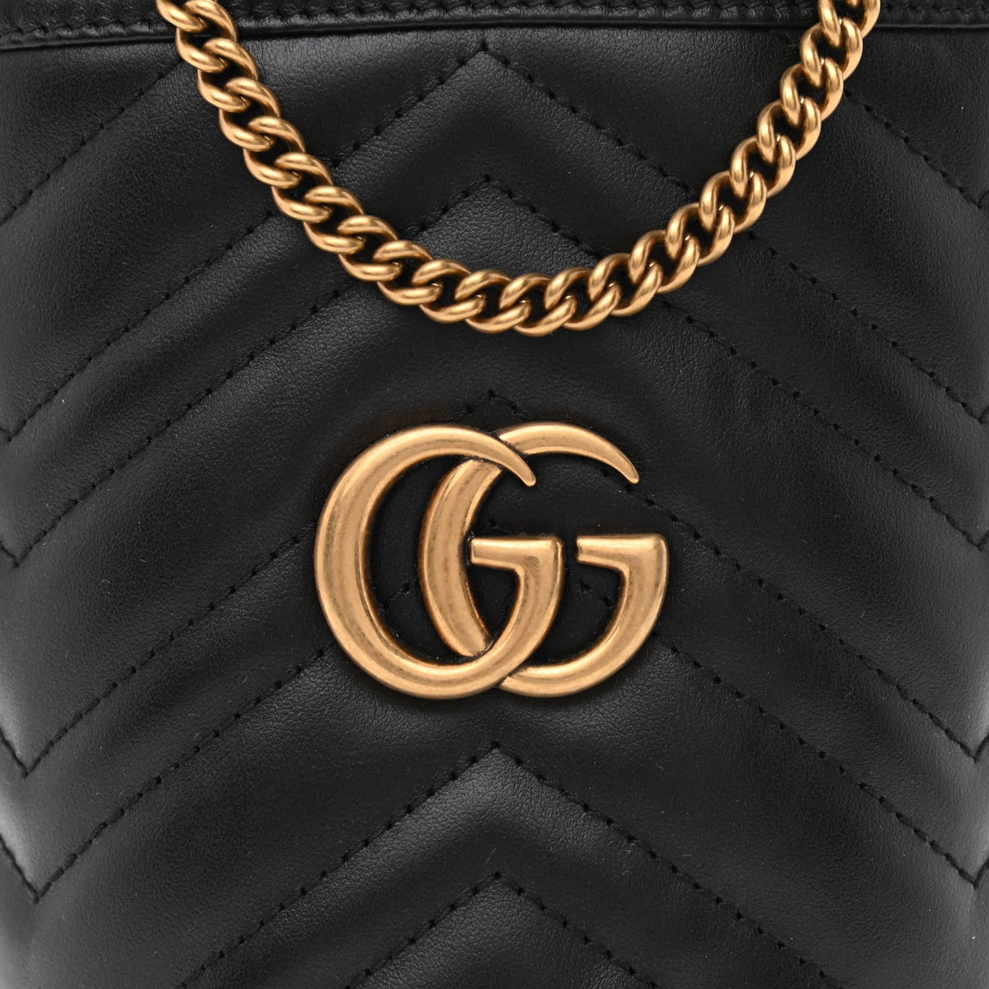 Calfskin Matelasse Mini GG Marmont 2.0 Bucket Bag Black