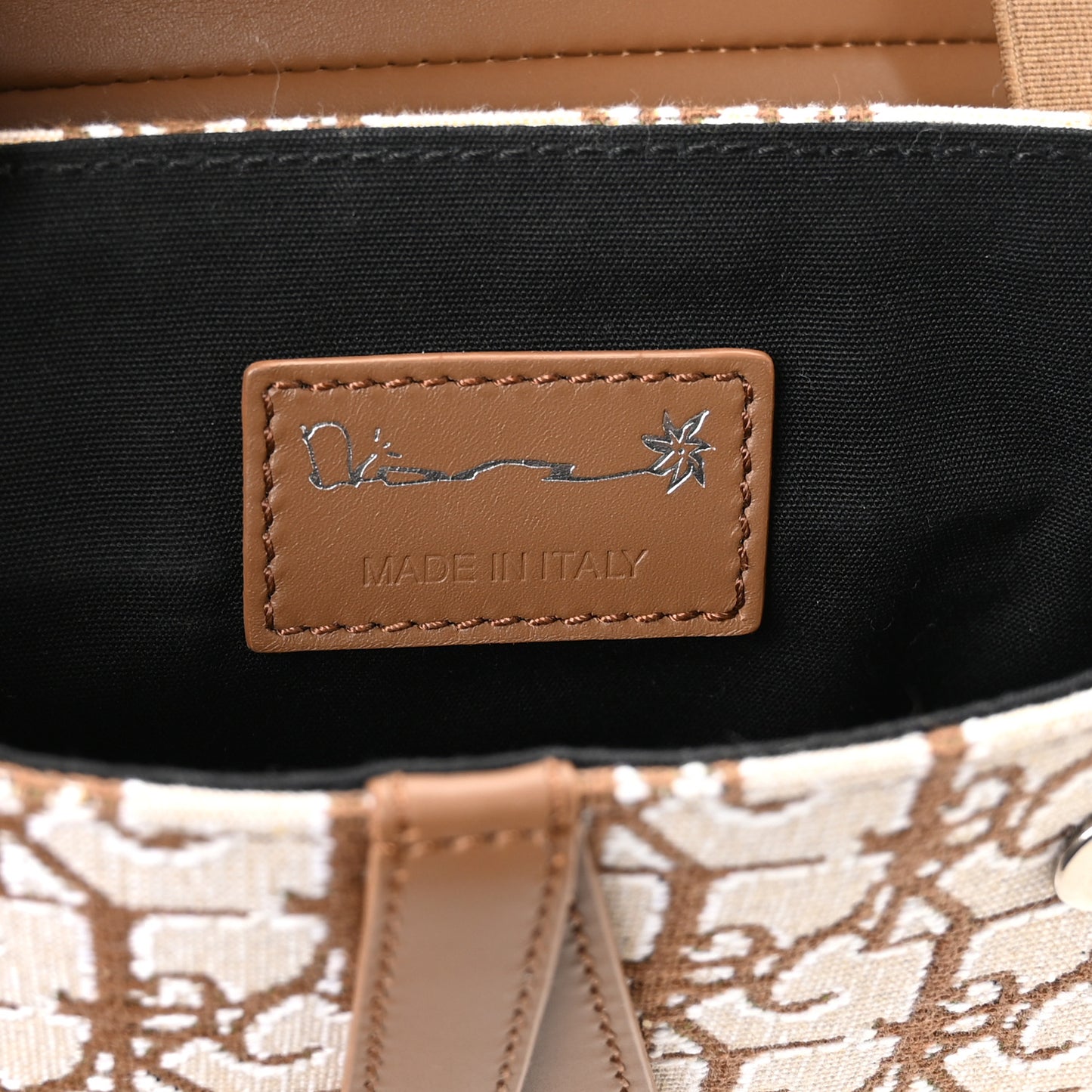 X CACTUS JACK Oblique Saddle Belt Bag Coffee