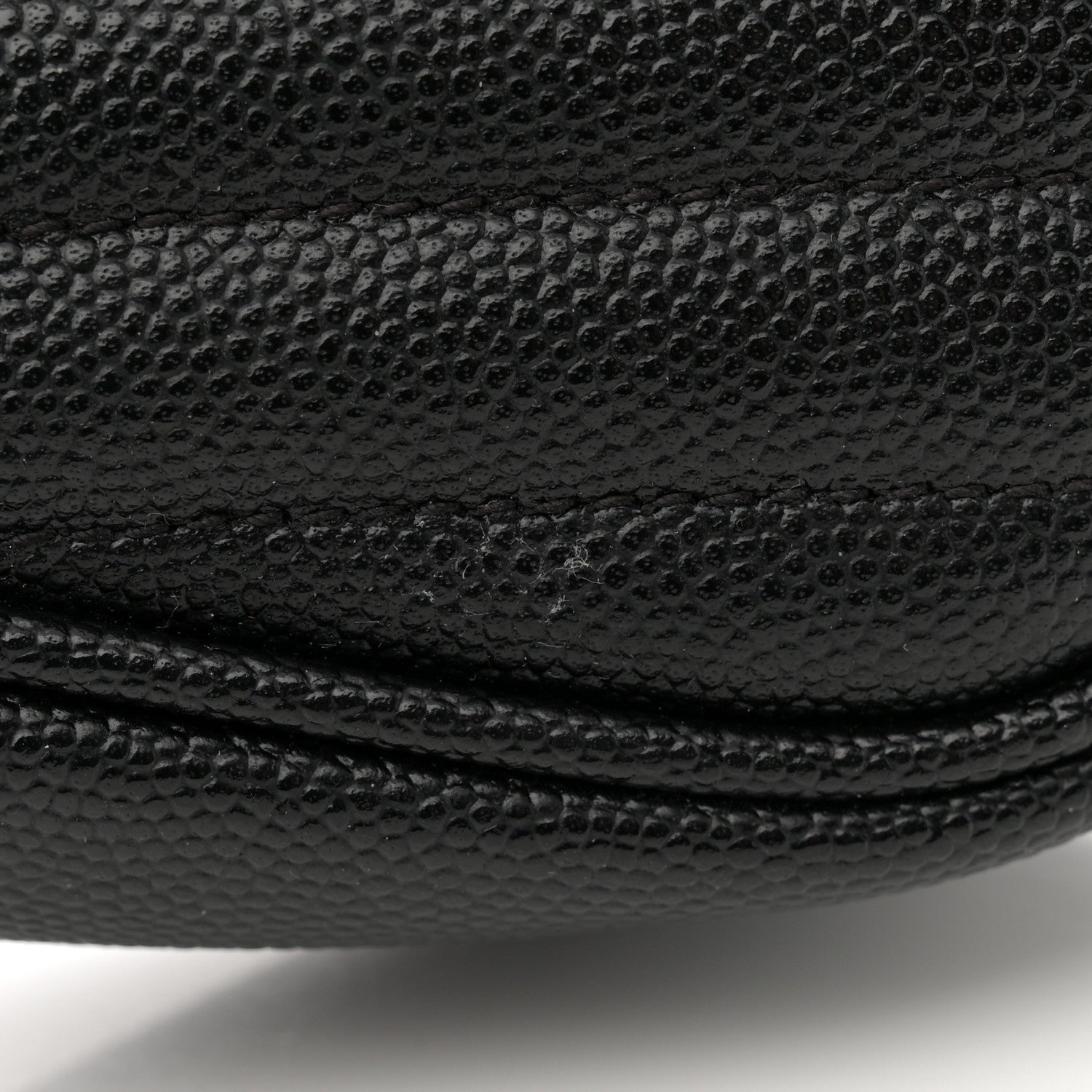 Saint Laurent Grain De Poudre Matelasse Monochrome Monogram Mini Lou Camera Bag Black 11 of 13