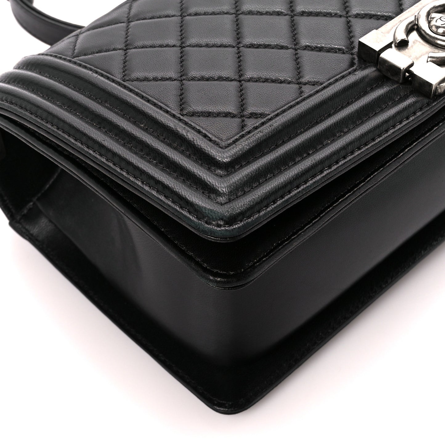 Lambskin Quilted Medium Boy Flap Black