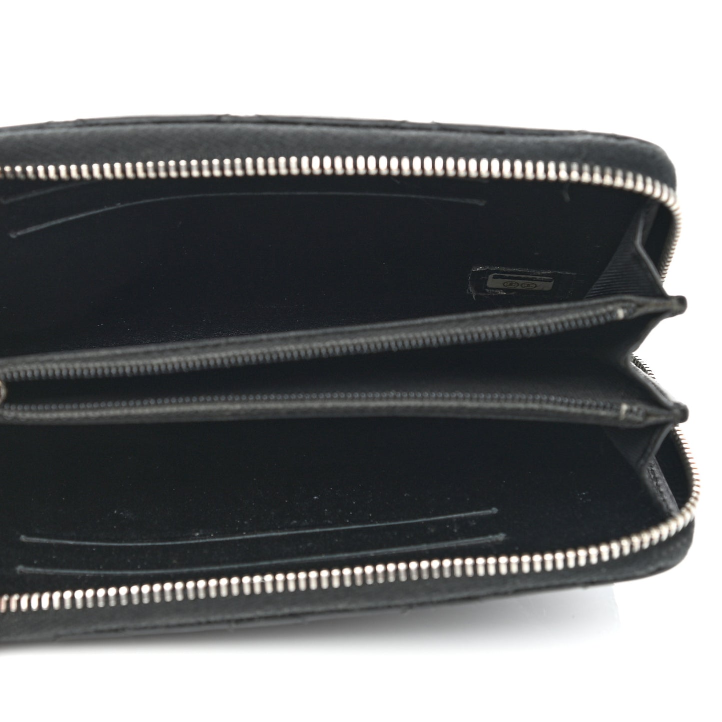 Caviar Quilted Medium Zip Around Wallet Black