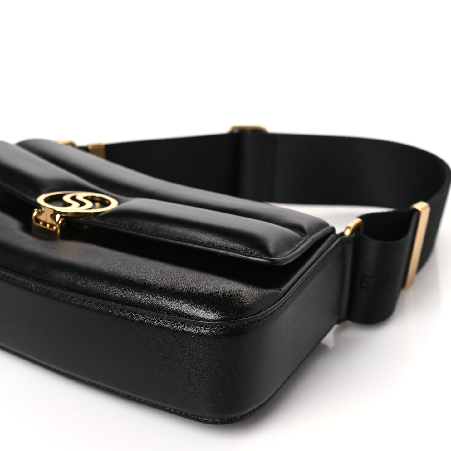 Eco Alter Nappa Padded S Wave Shoulder Bag Black
