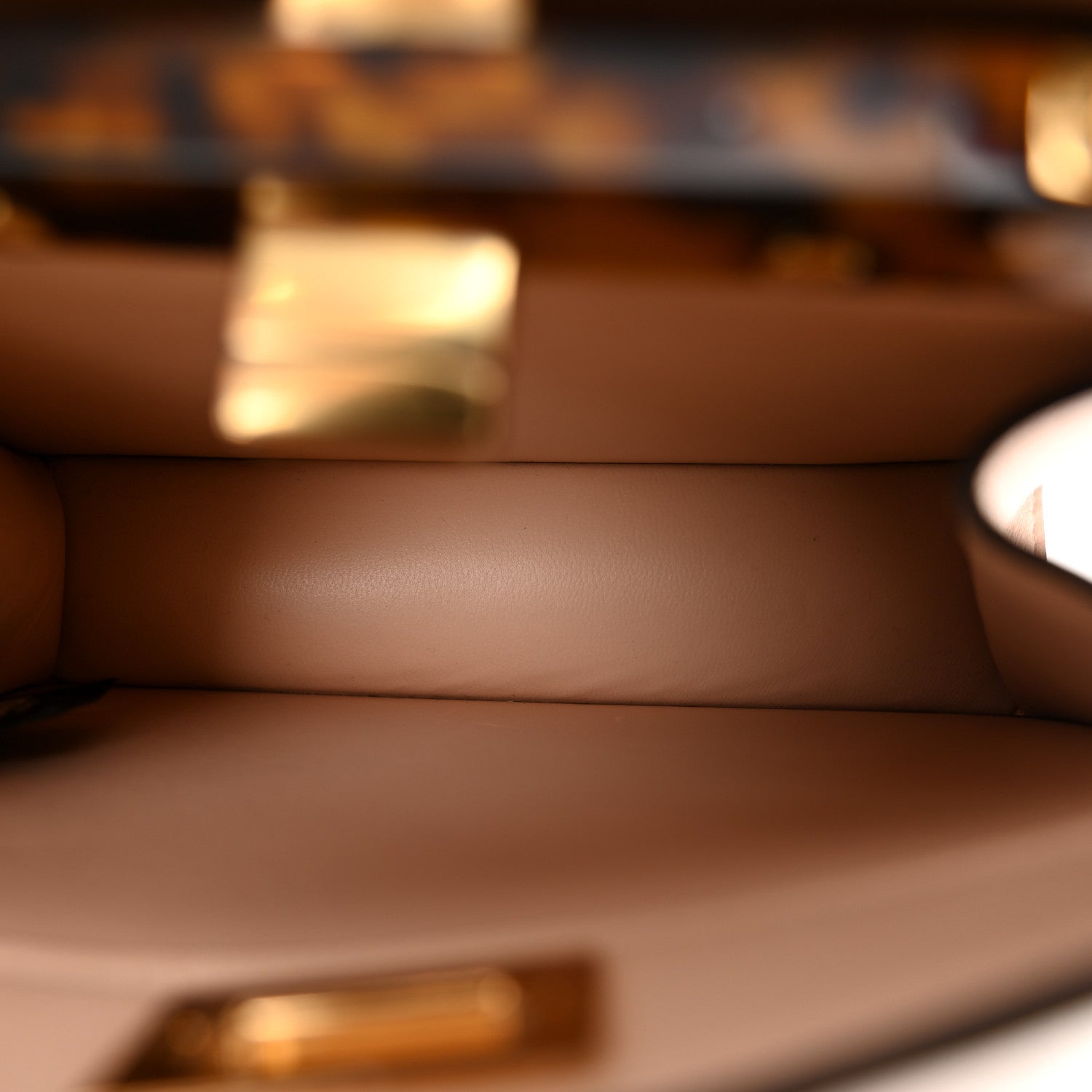 Fendi Vitello Seta Shiny Nappa Plexiglass Petite Peekaboo I SEE U Satchel Poudre 5 of 10