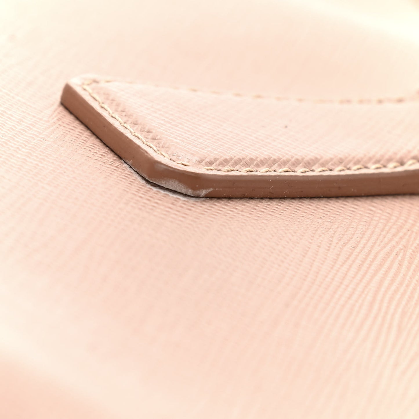 Saffiano Medium Galleria Double Zip Tote Cammeo