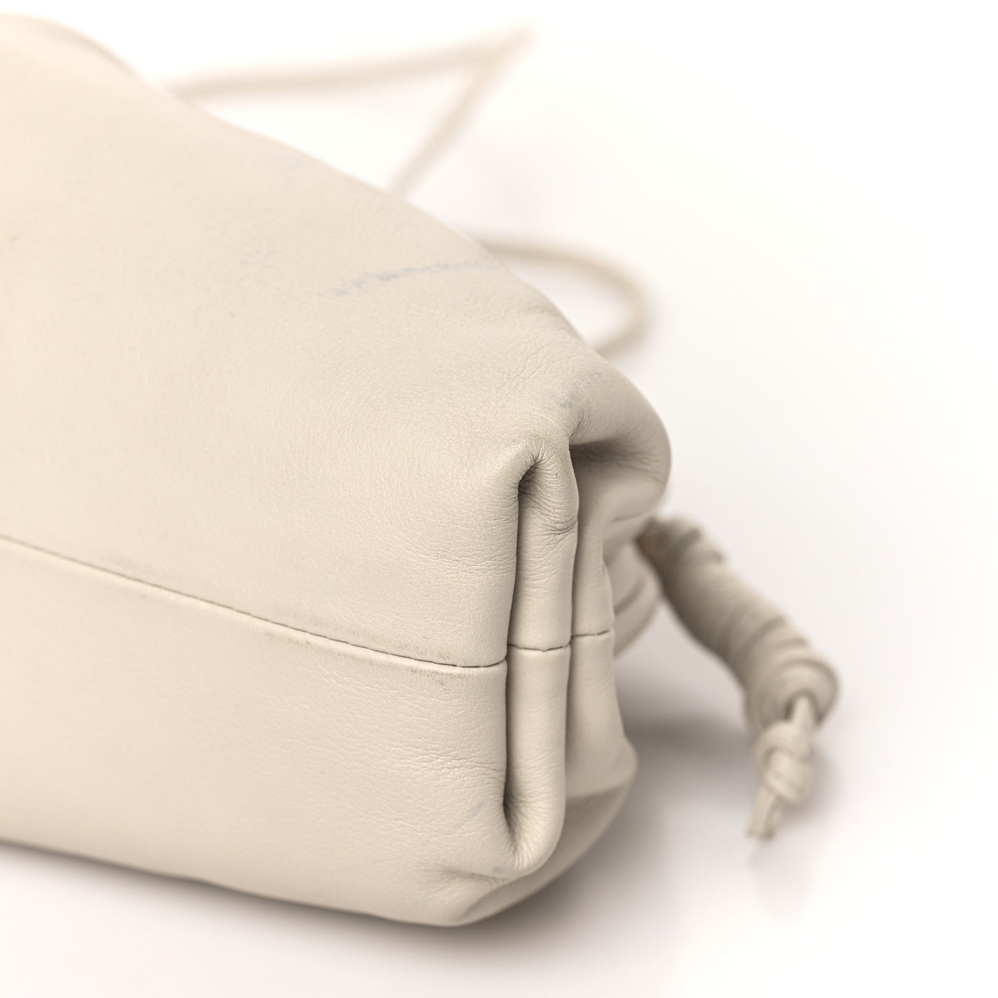 Butter Calfskin The Mini Pouch Plaster