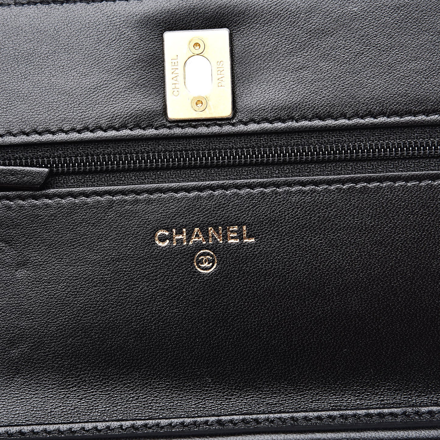 Lambskin Quilted CC Pearl Crush Wallet on Chain WOC Black