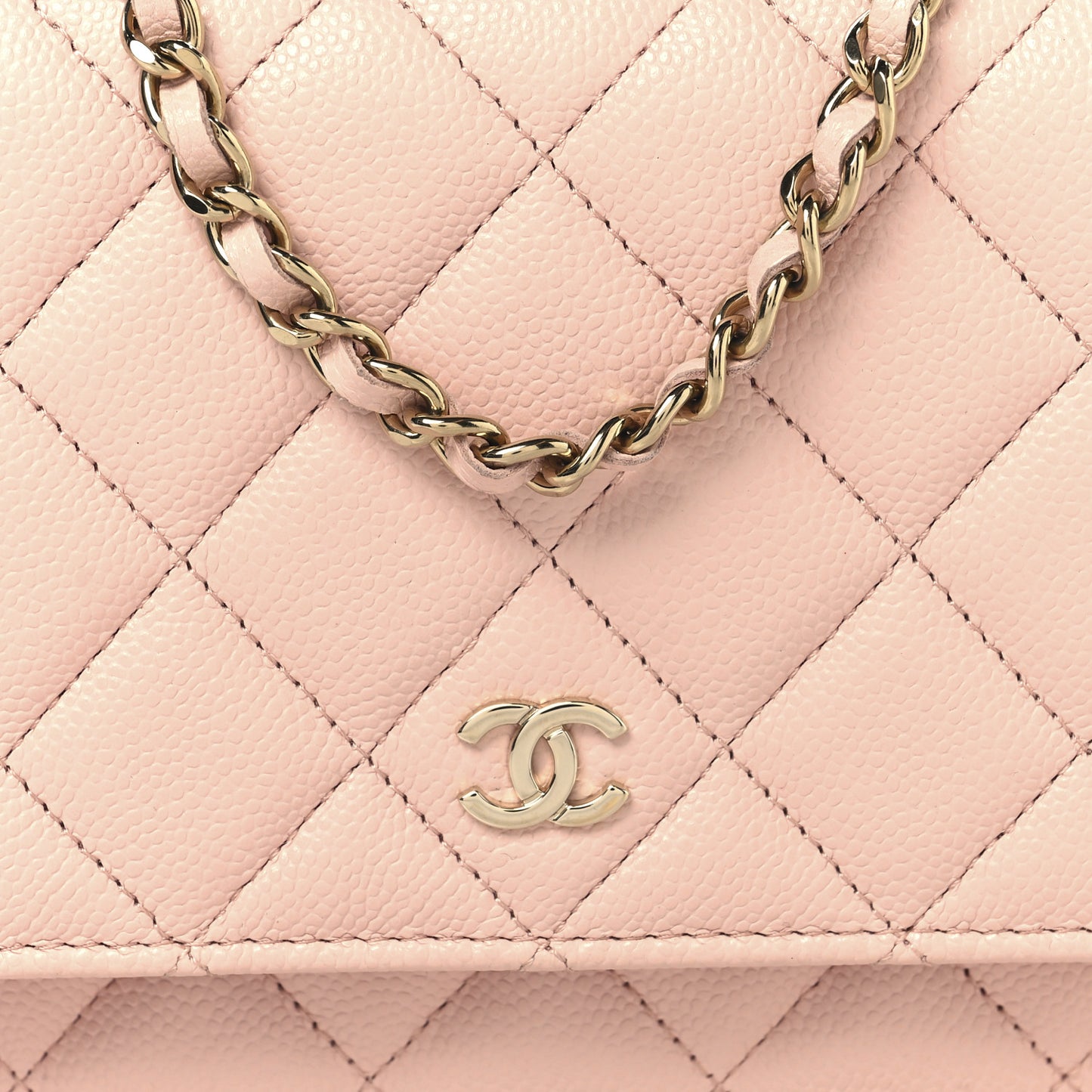 Caviar Quilted Wallet on Chain WOC Light Pink