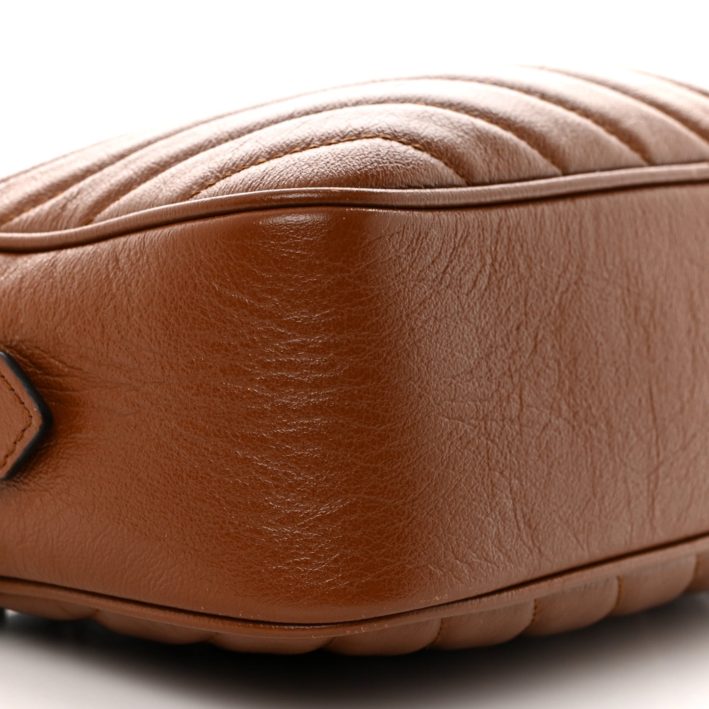 Glazed Calfskin Matelasse Diagonal Small GG Marmont Chain Shoulder Bag Cuir