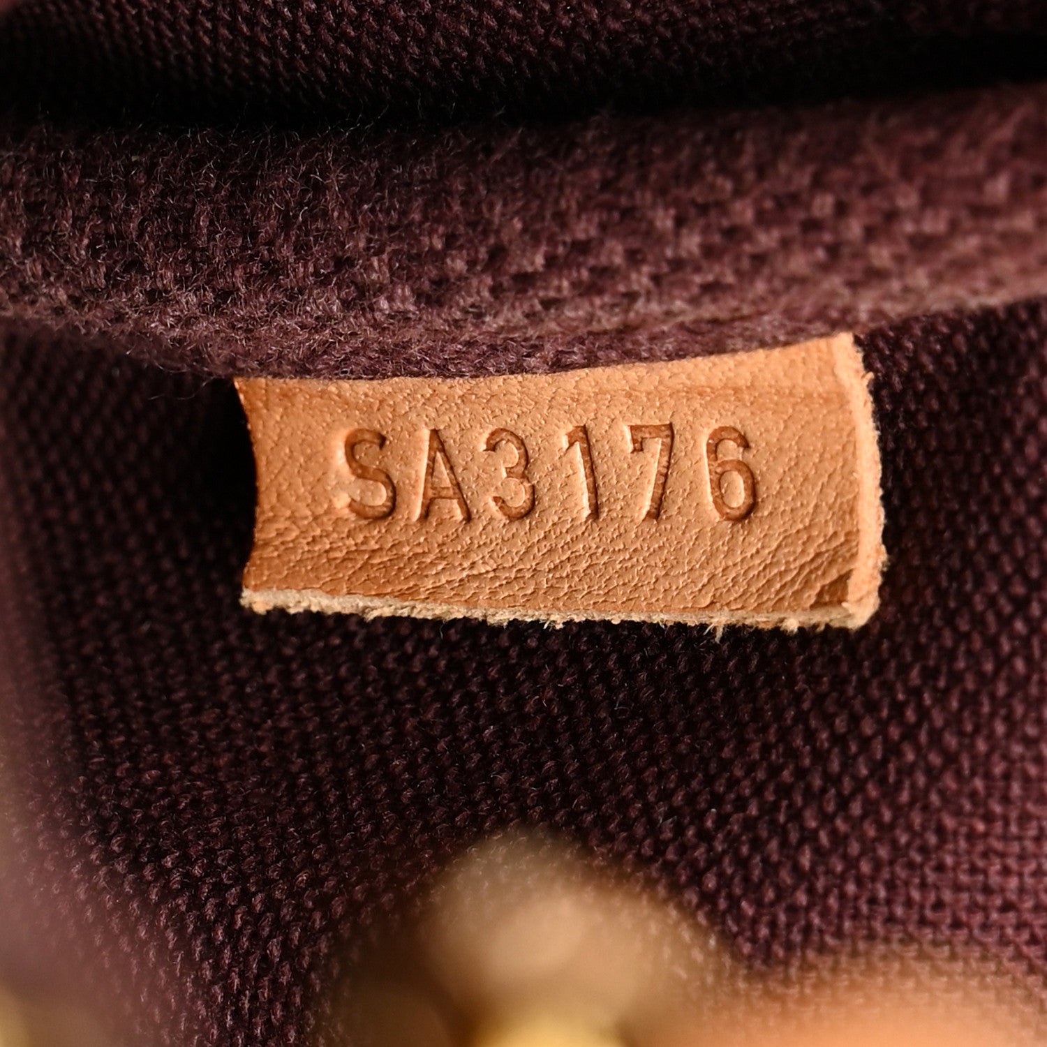 Louis Vuitton Monogram Favorite PM 6 of 9