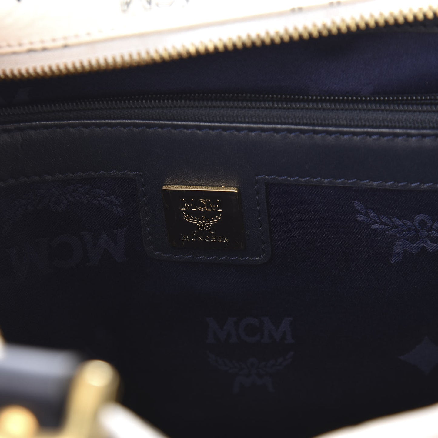Visetos Boston Satchel White
