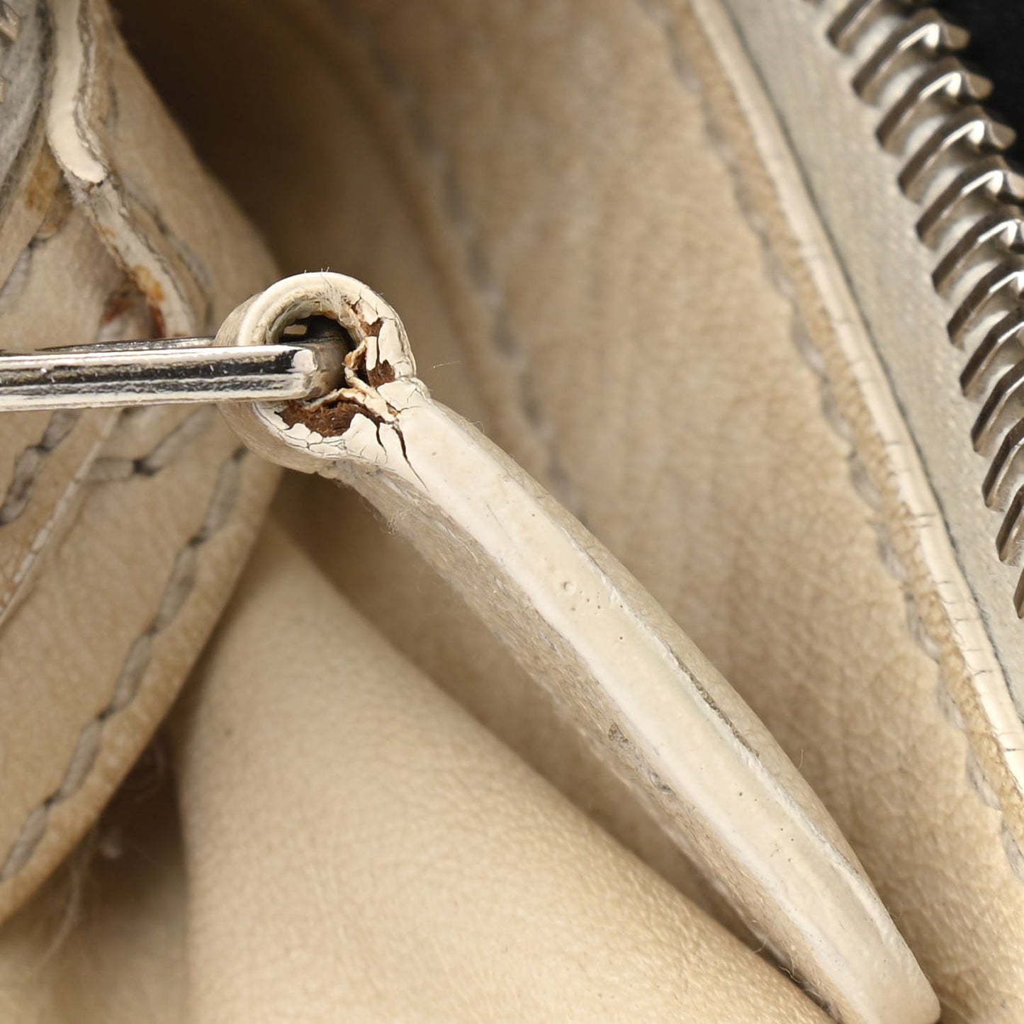 Agneau Giant 21 Silver Hardware Hobo White