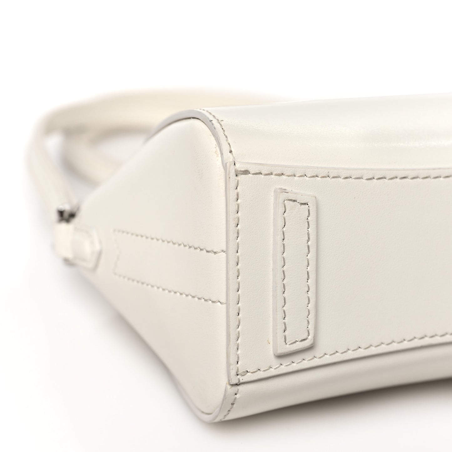 Shiny Lord Calfskin Micro Antigona Ivory