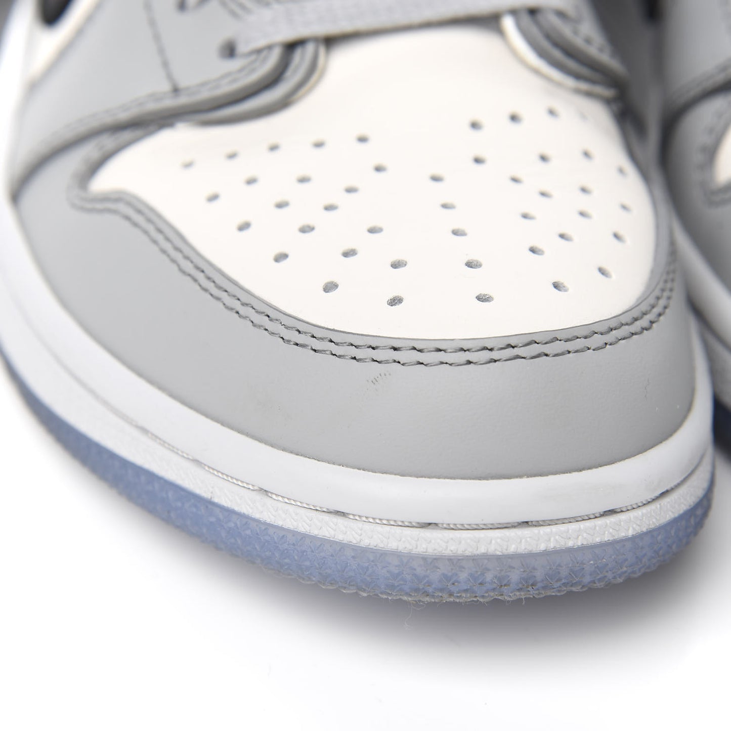 X NIKE AIR JORDAN Calfskin Mens Oblique Low Sneakers 39 Beige White