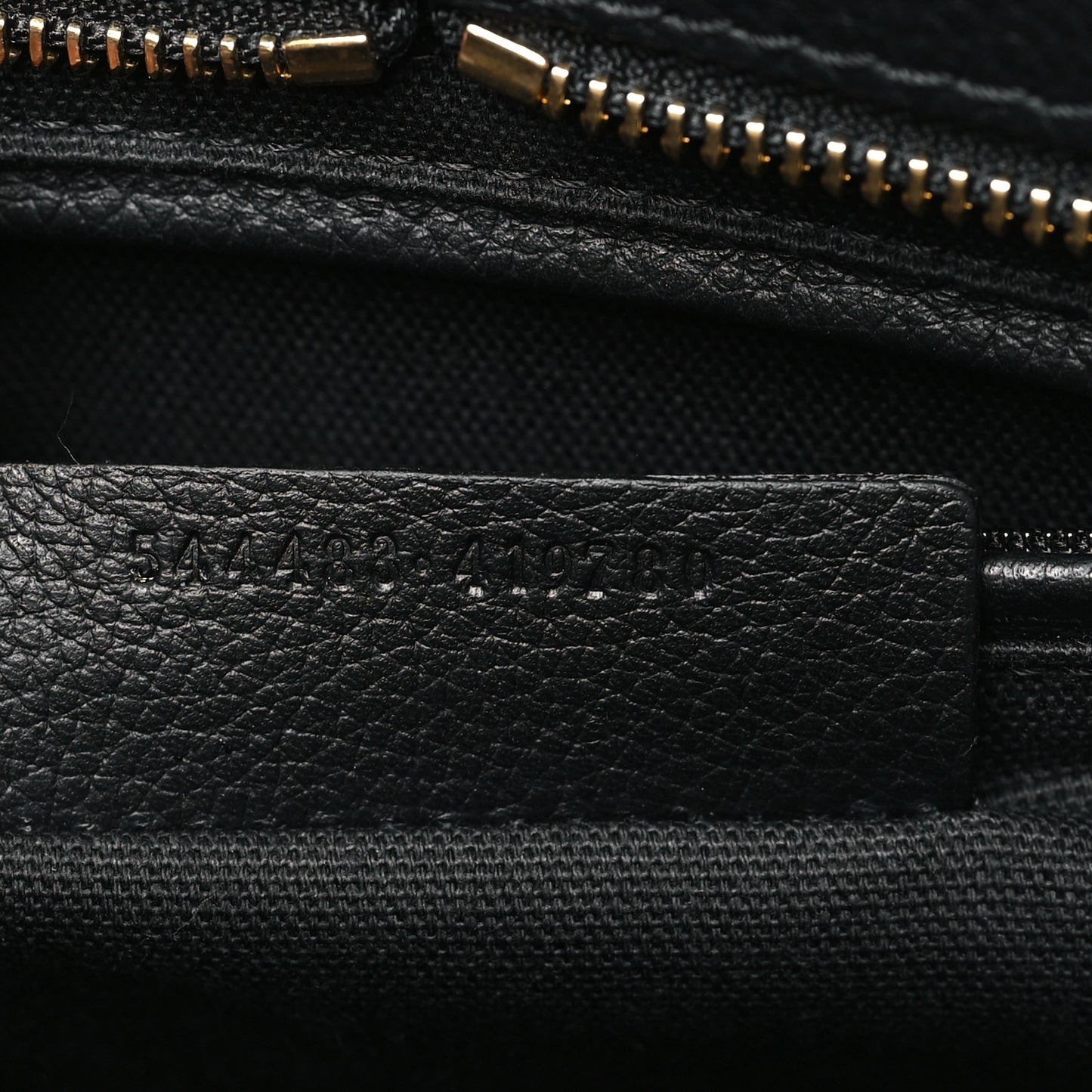 Pebbled Calfskin Small Skull Padlock Zip Around Tote Black