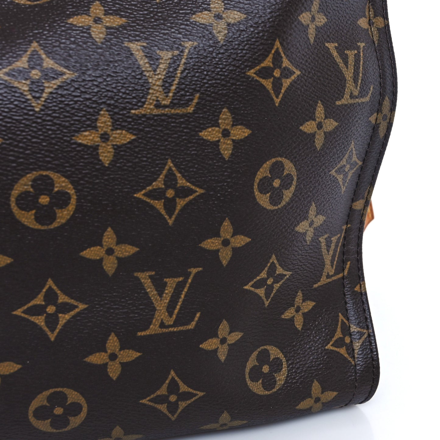 Monogram Gaia Black