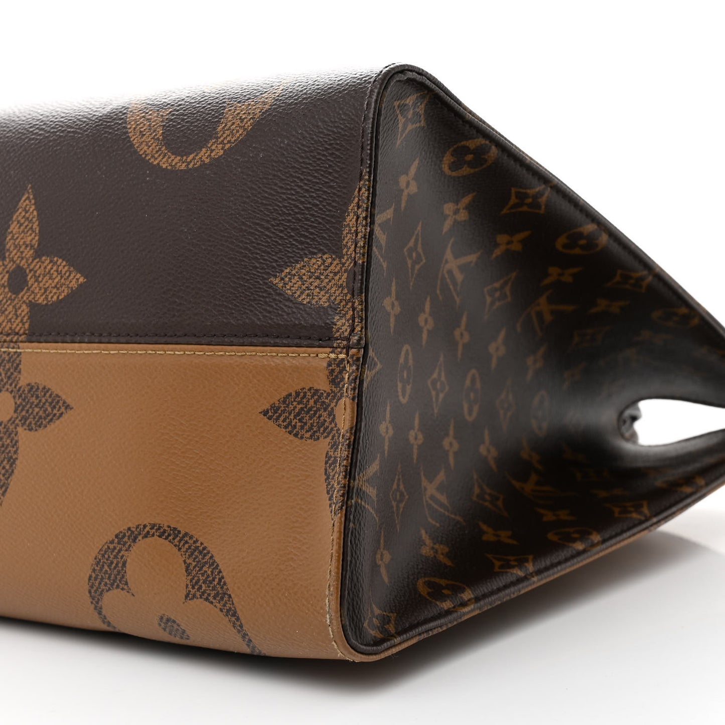 Reverse Monogram Giant Onthego GM