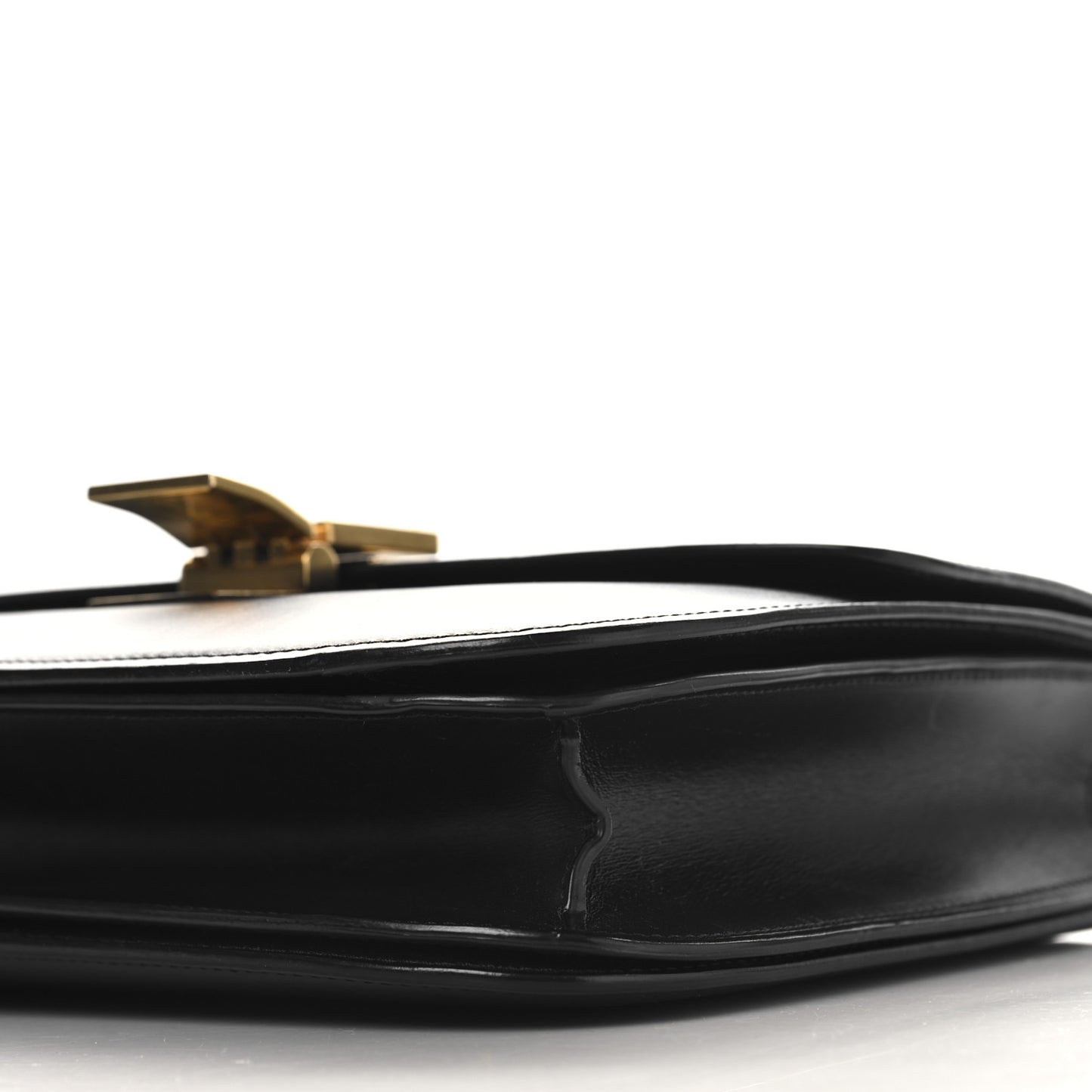 Box Calfskin Medium Classic Box Flap Bag Black