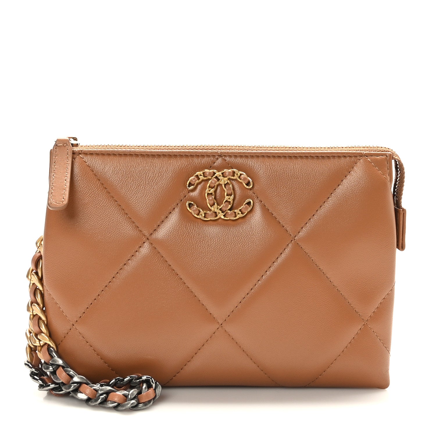 CHANEL ブラウン バックスキン手袋 Chanel Shiny Goatskin Quilted Small Chanel 19 Pouch With Handle