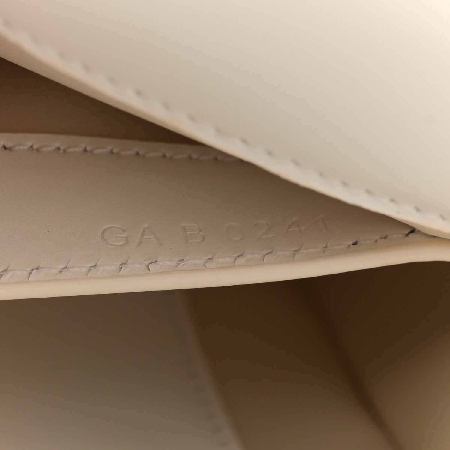 Givenchy Box Calfskin Medium 4G Shoulder Bag Ivory 7 of 14