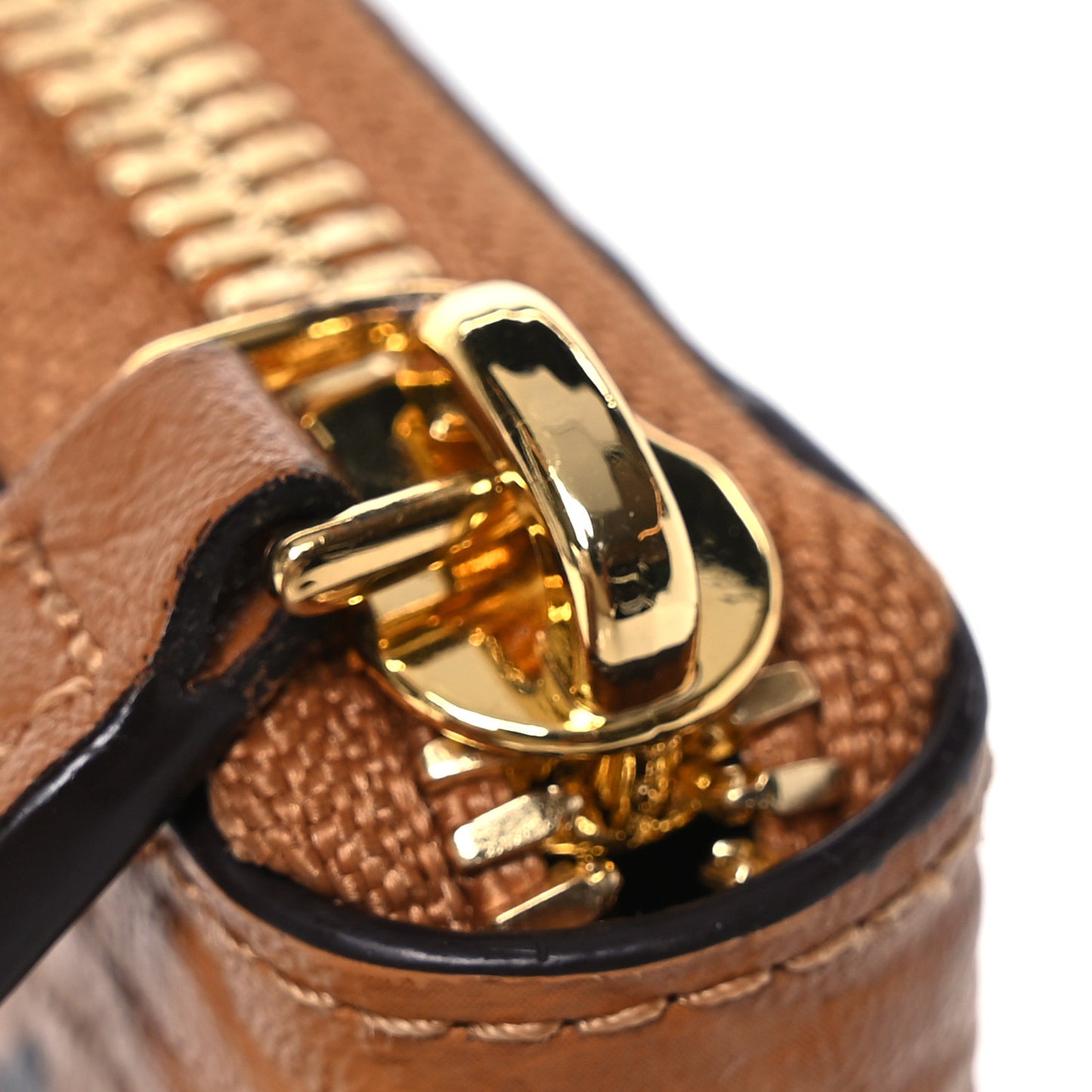 Visetos Large Zip Around Wallet Cognac