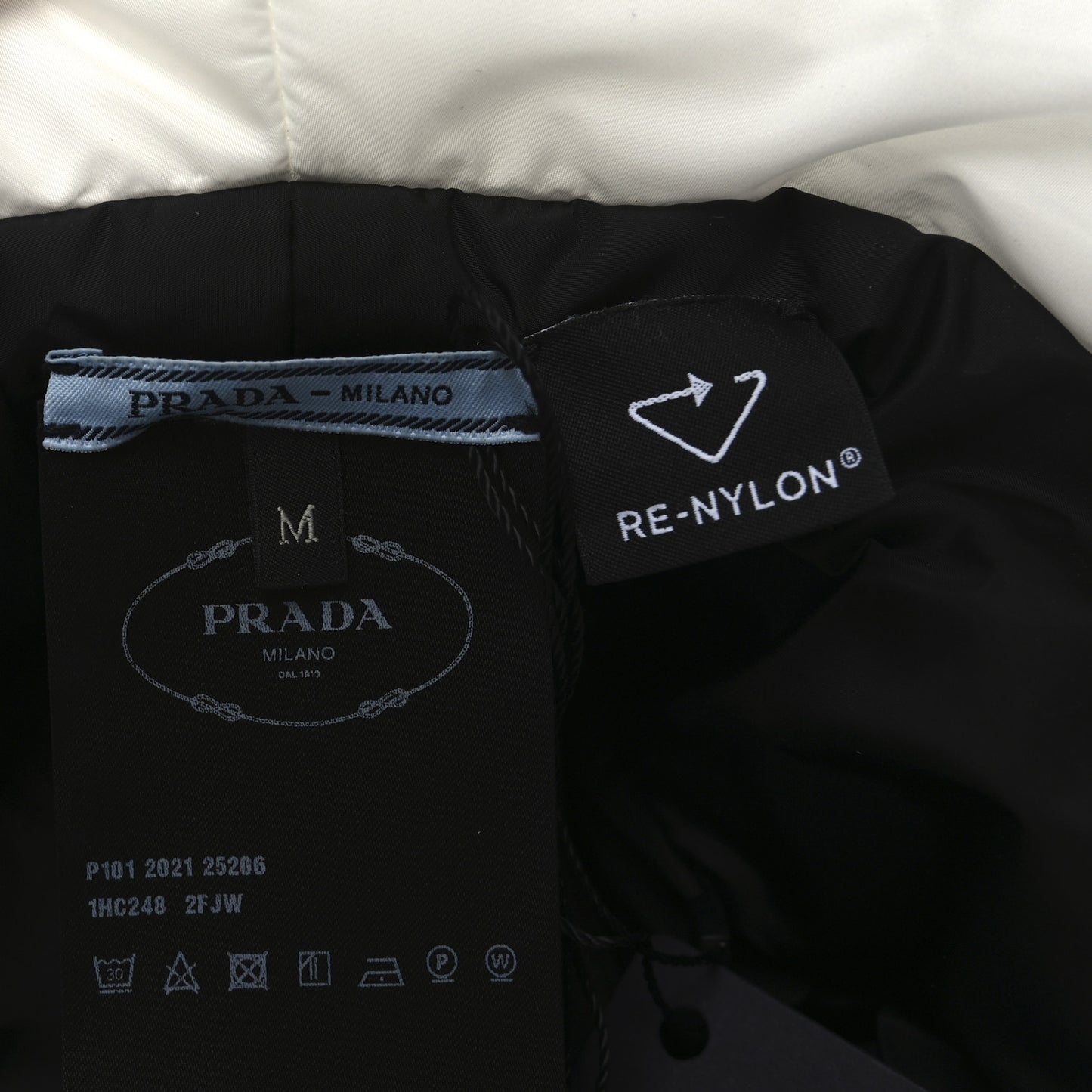 Re-Nylon Triangle Logo Padded Mens Bucket Hat M White Rosso