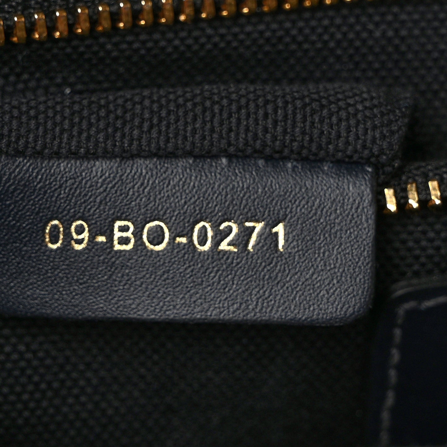 Oblique 30 Montaigne Flap Bag Blue