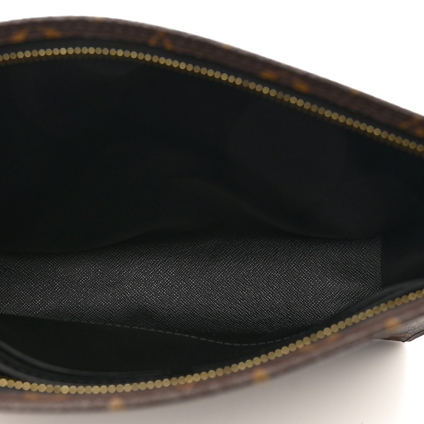 Monogram Poche Toilette NM
