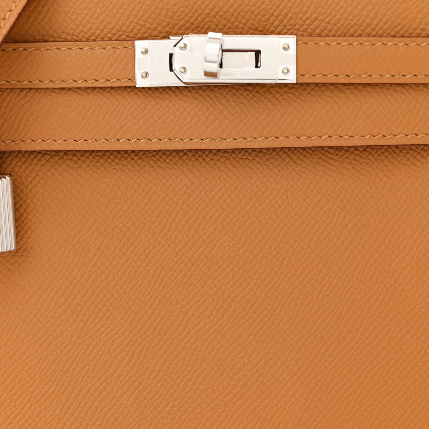 Epsom Kelly Sellier 25 Sesame