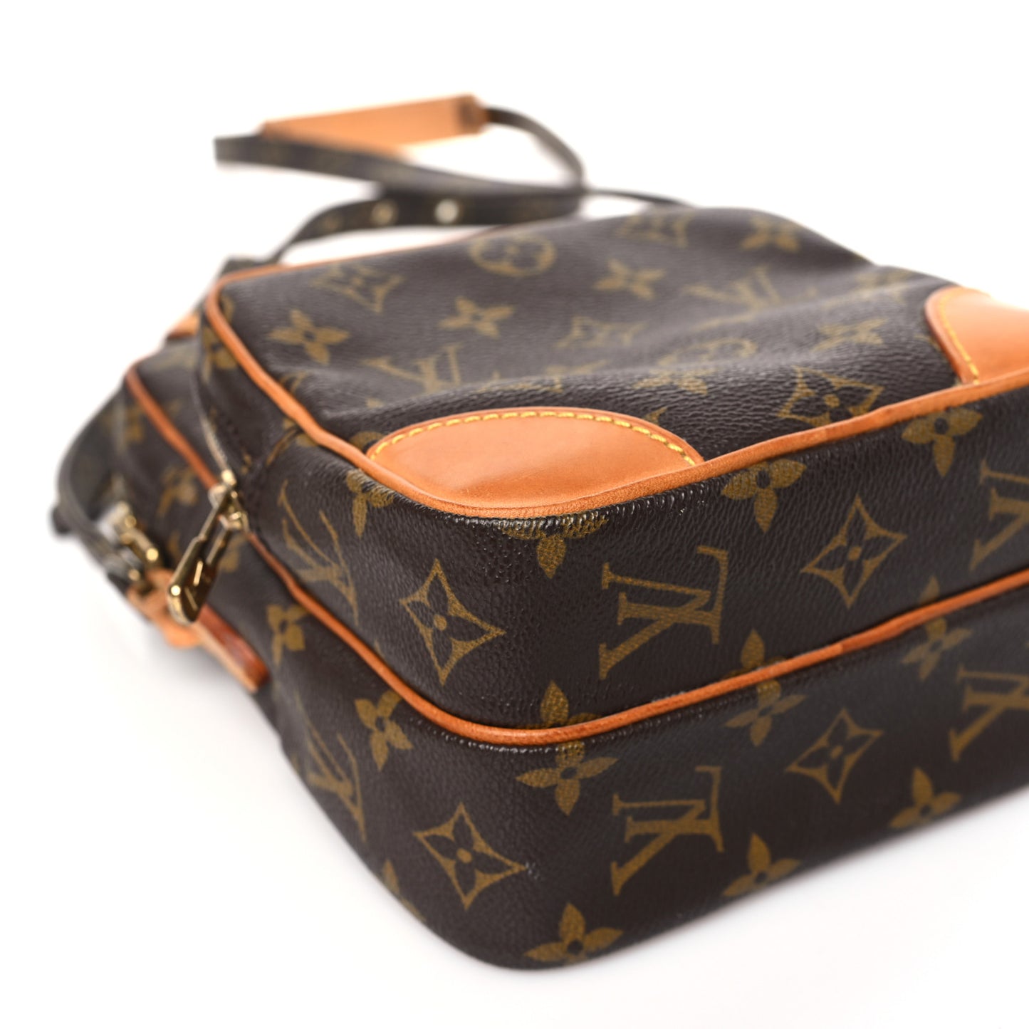 Monogram Amazone