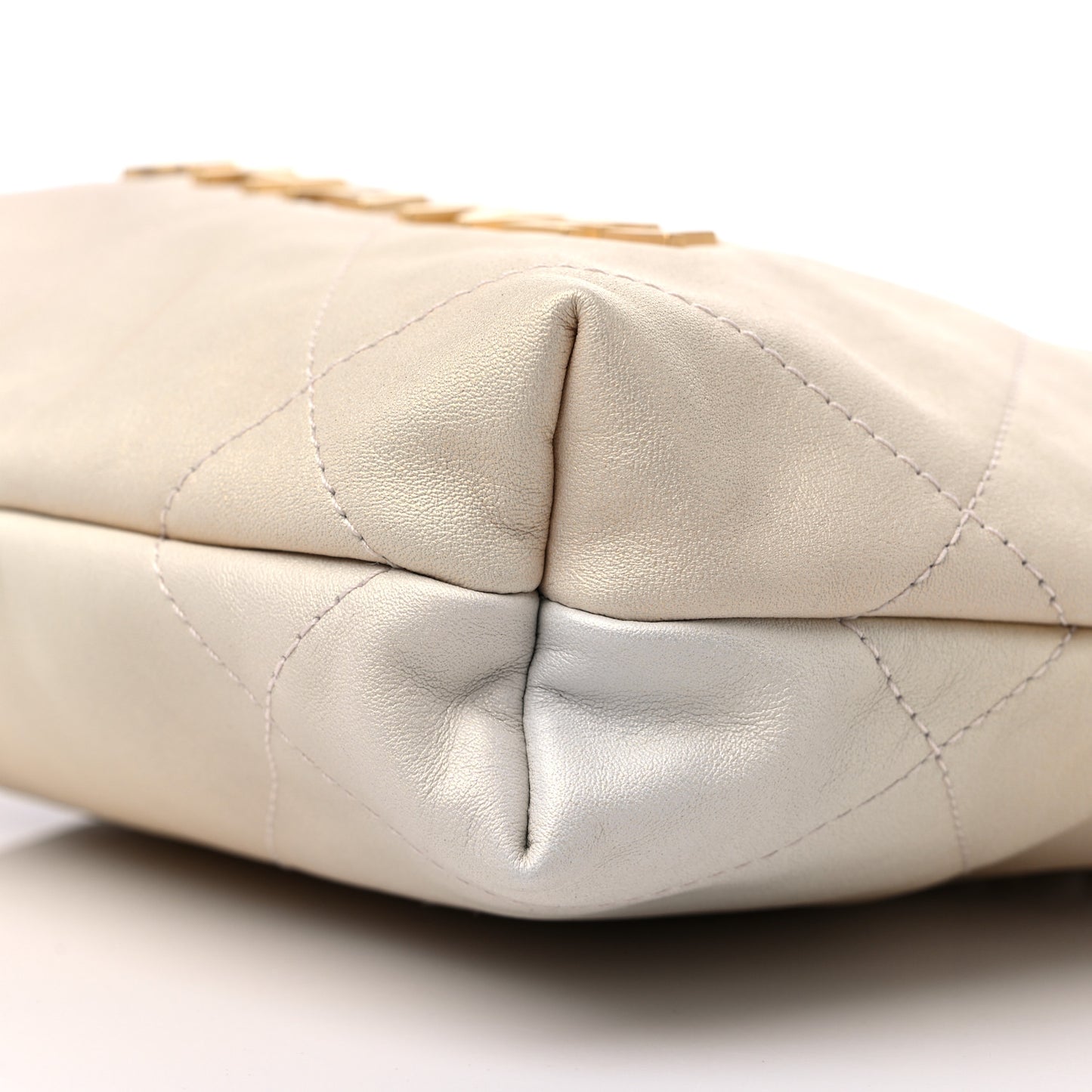 Pearly Shaded Calfskin Quilted Mini Chanel 22 Ecru Golden