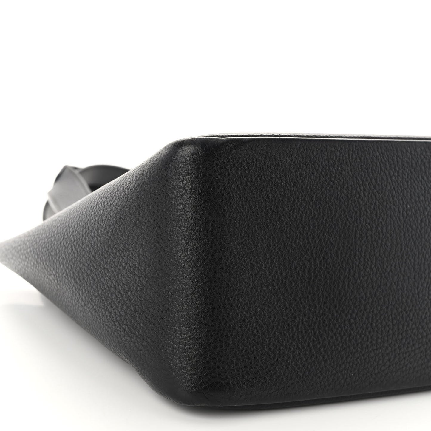 Vitello Daino Soft Medium Dynamique Tote Black