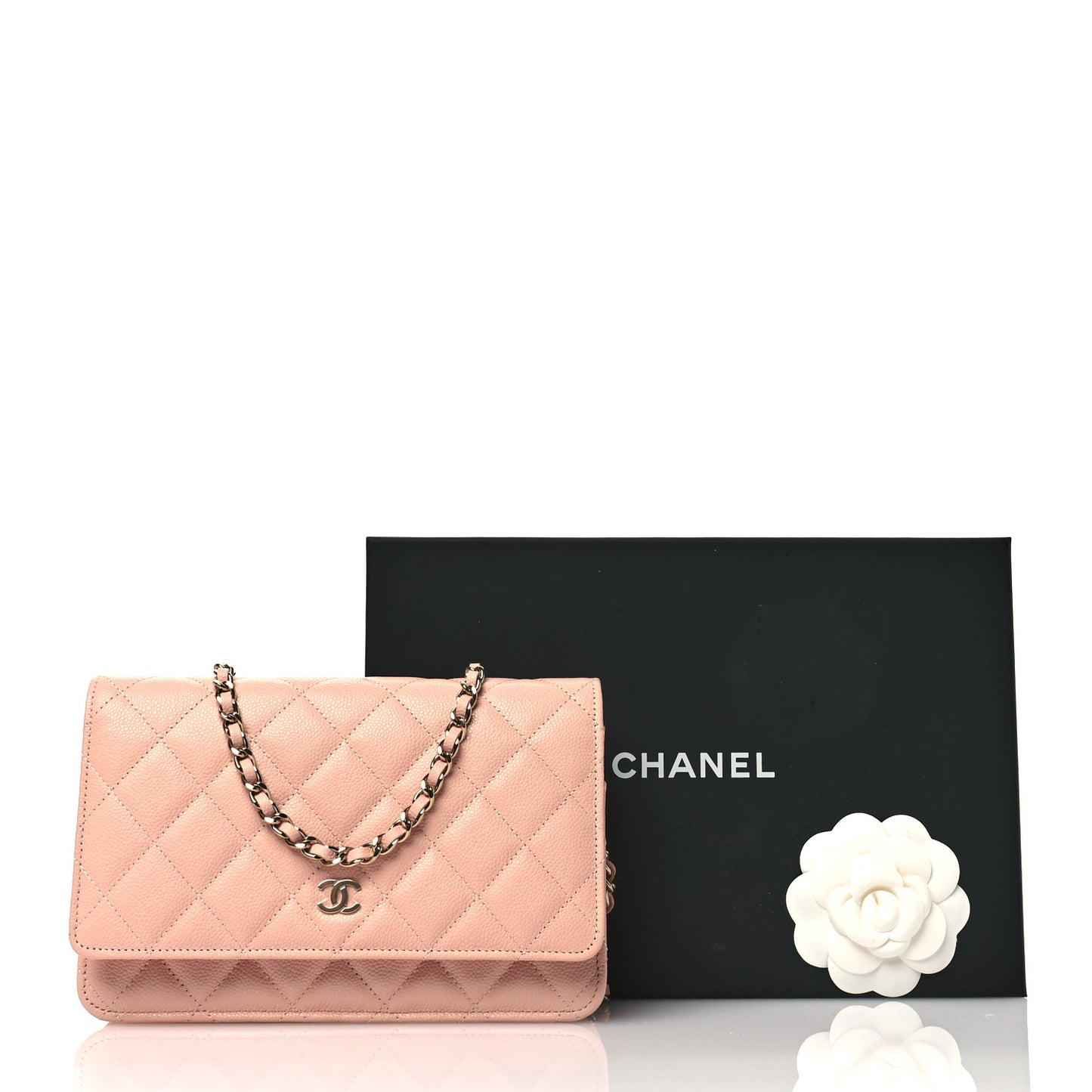 Caviar Quilted Wallet On Chain WOC Light Pink