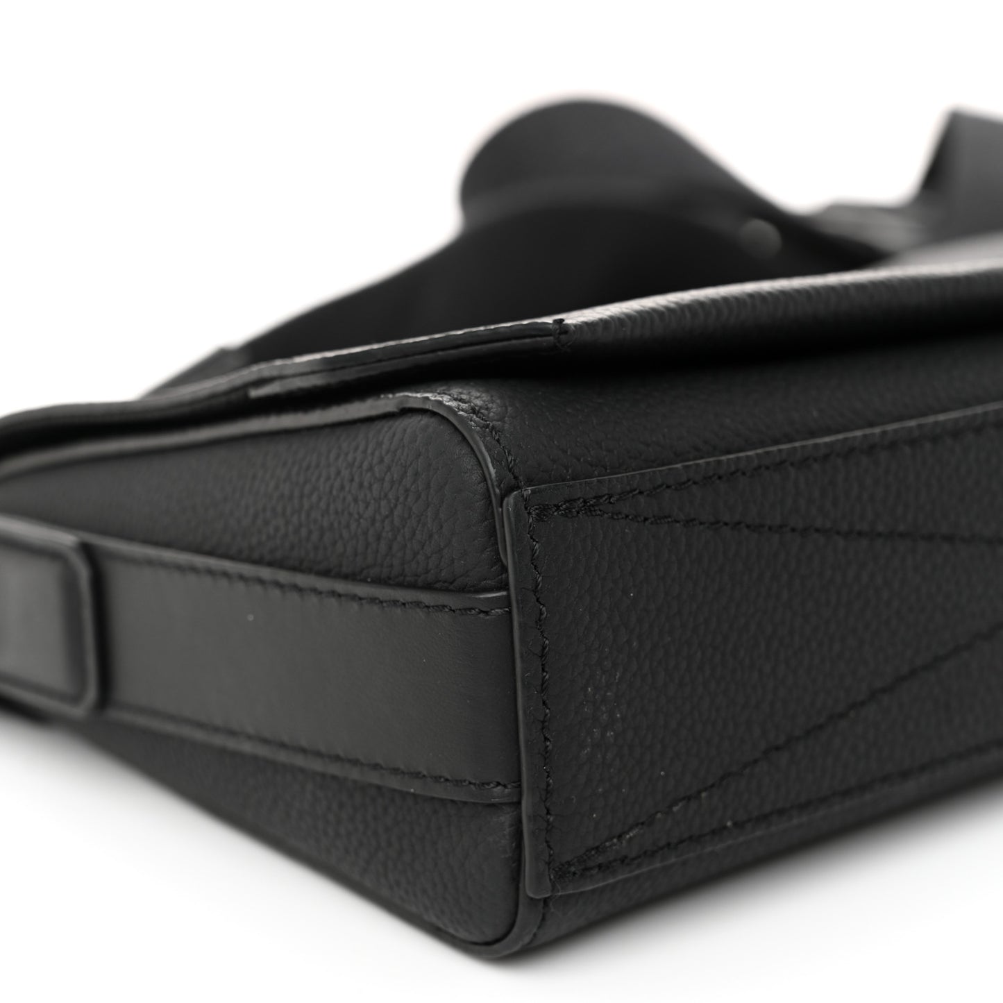 Calfskin Aerogram Takeoff Messenger PM Black