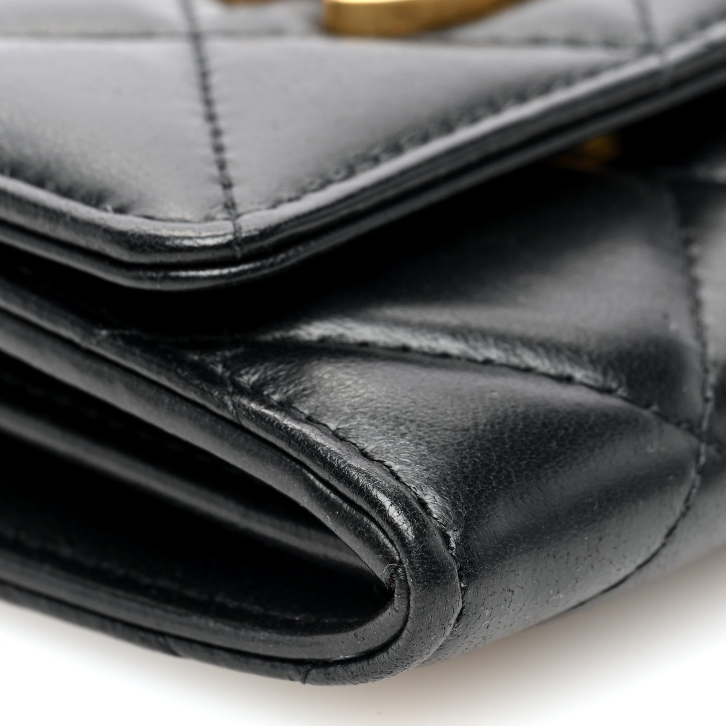 Lambskin Enamel Quilted Pending CC Card Holder On Chain Black